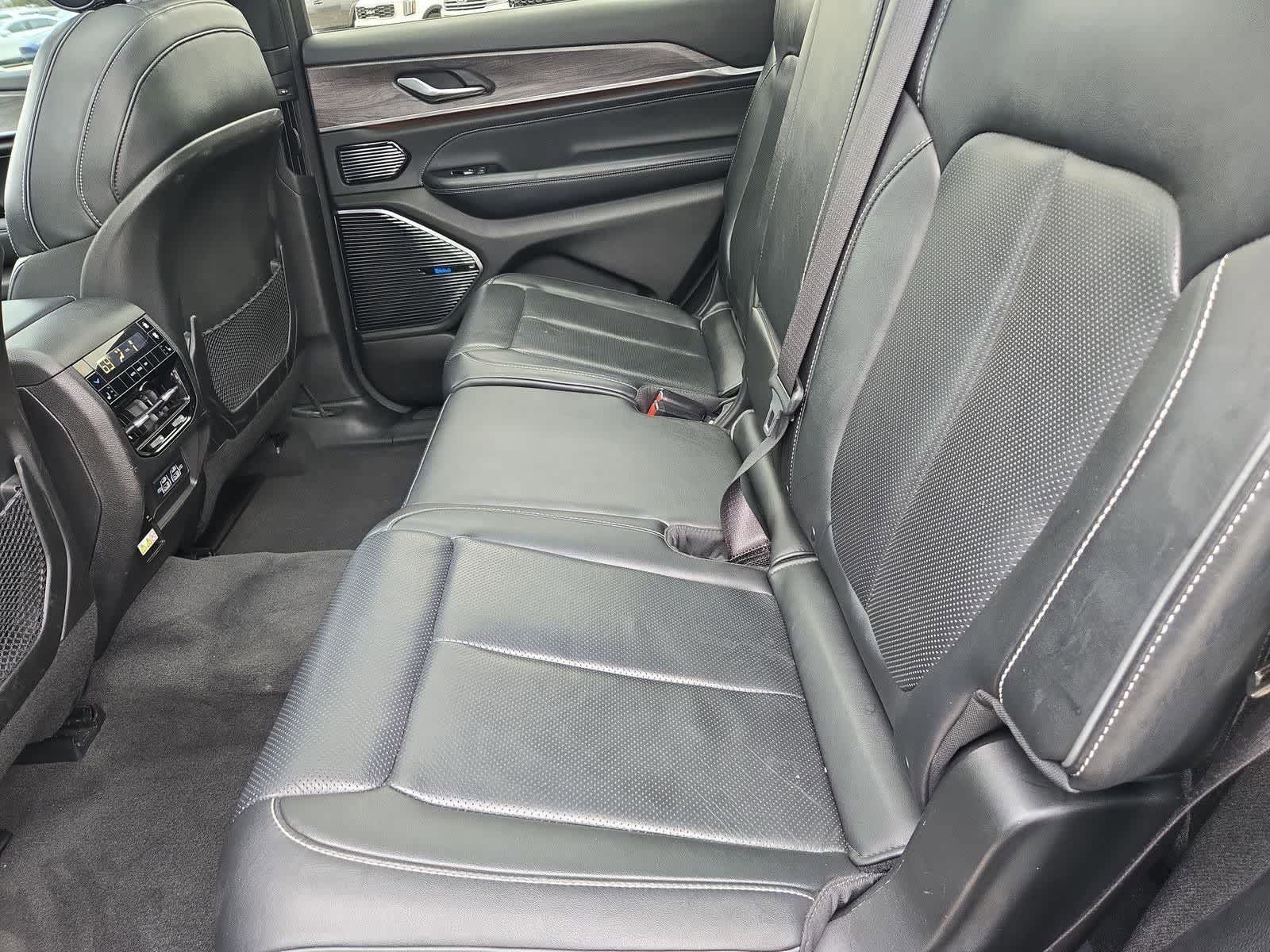 Thumbnail: 2022 Jeep Grand Cherokee - 19