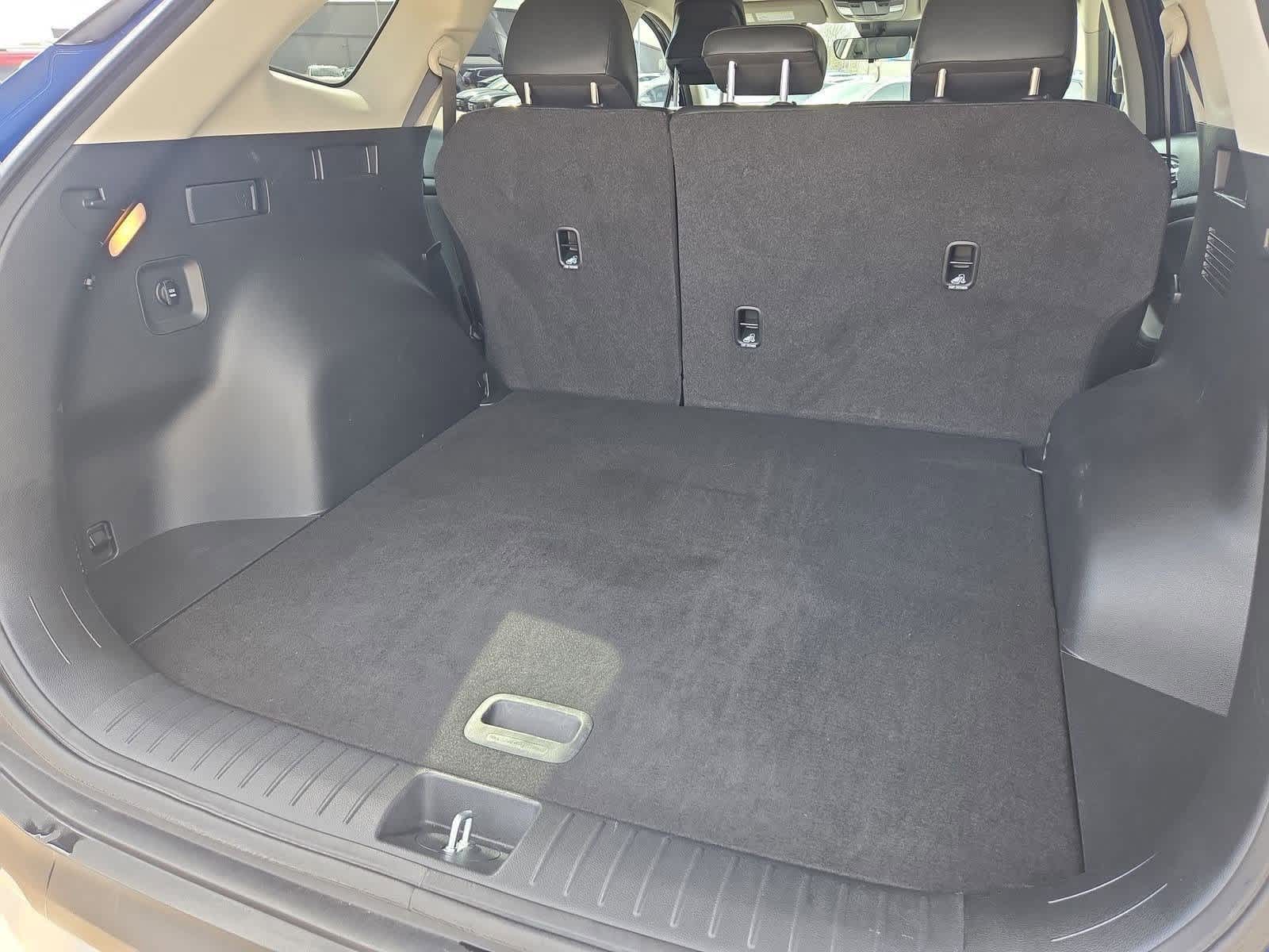 Thumbnail: 2024 Kia Sportage - 32