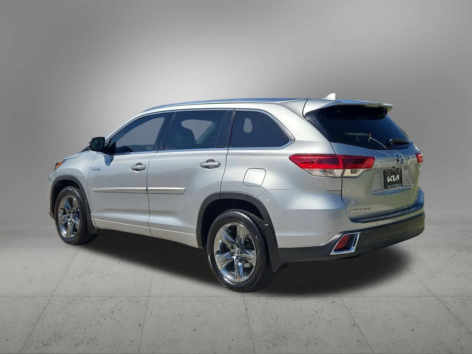 Thumbnail: 2018 Toyota Highlander - 3