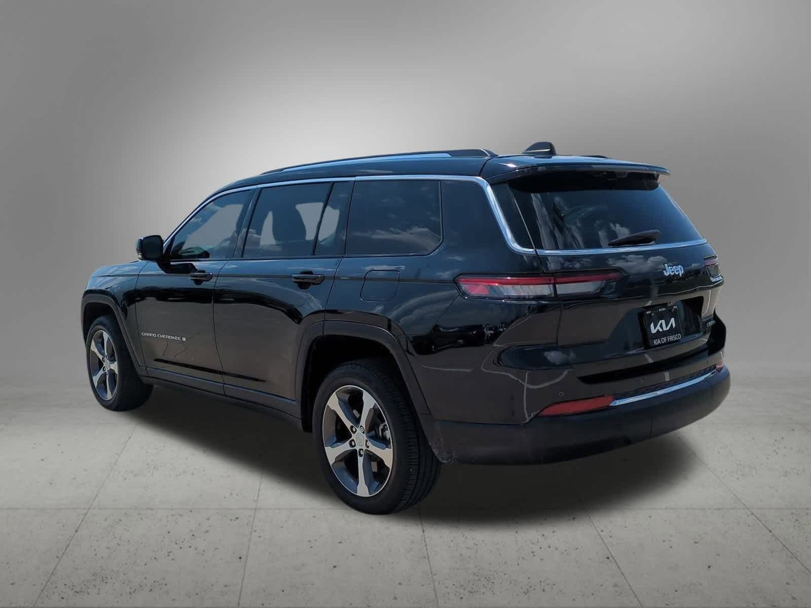 Thumbnail: 2023 Jeep Grand Cherokee - 4
