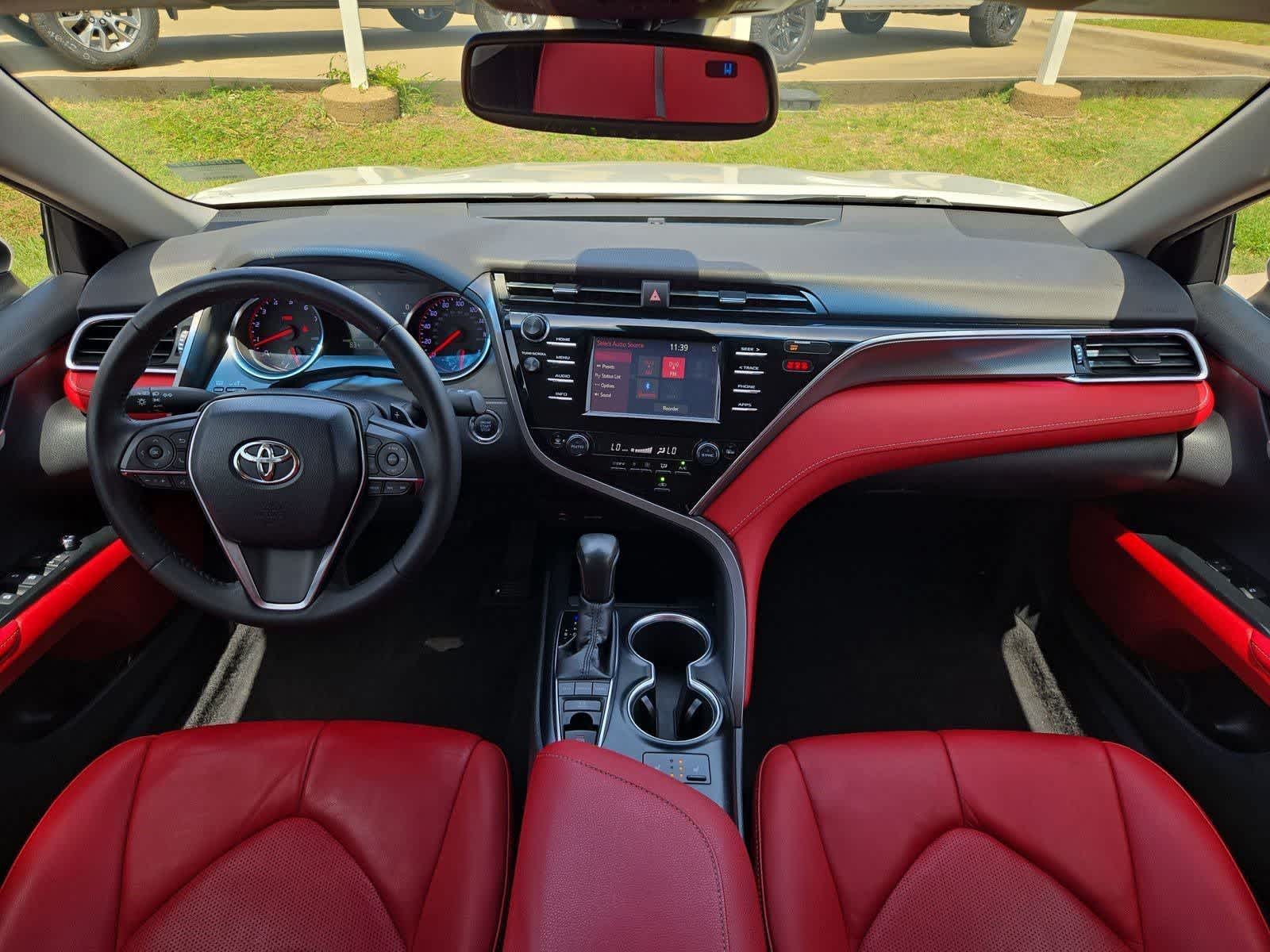 2018 Toyota Camry XSE - Photo 13