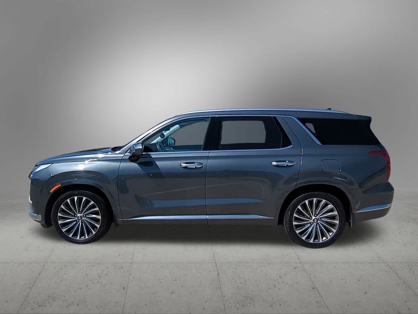Thumbnail: 2023 Hyundai Palisade - 3