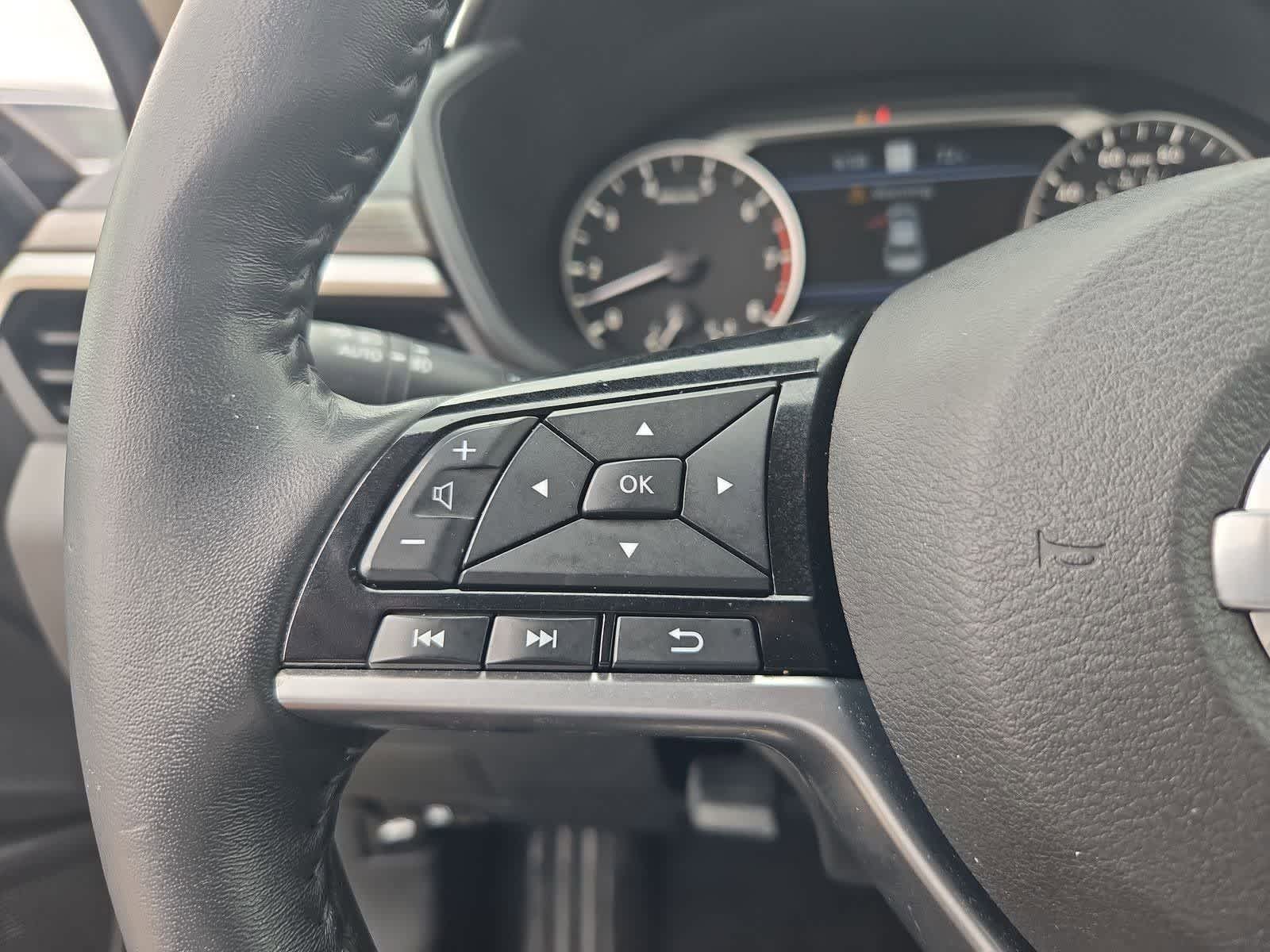 Thumbnail: 2019 Nissan Altima - 24