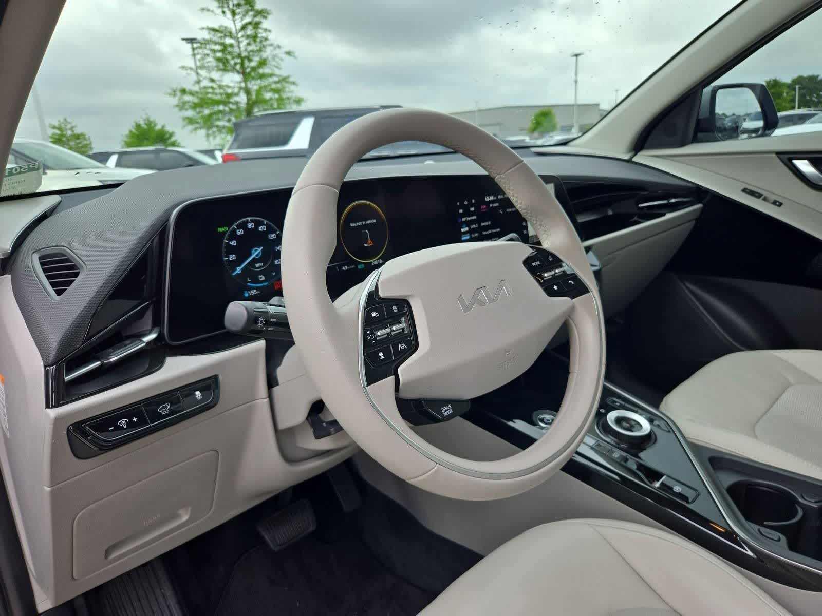 Thumbnail: 2023 Kia Niro - 2