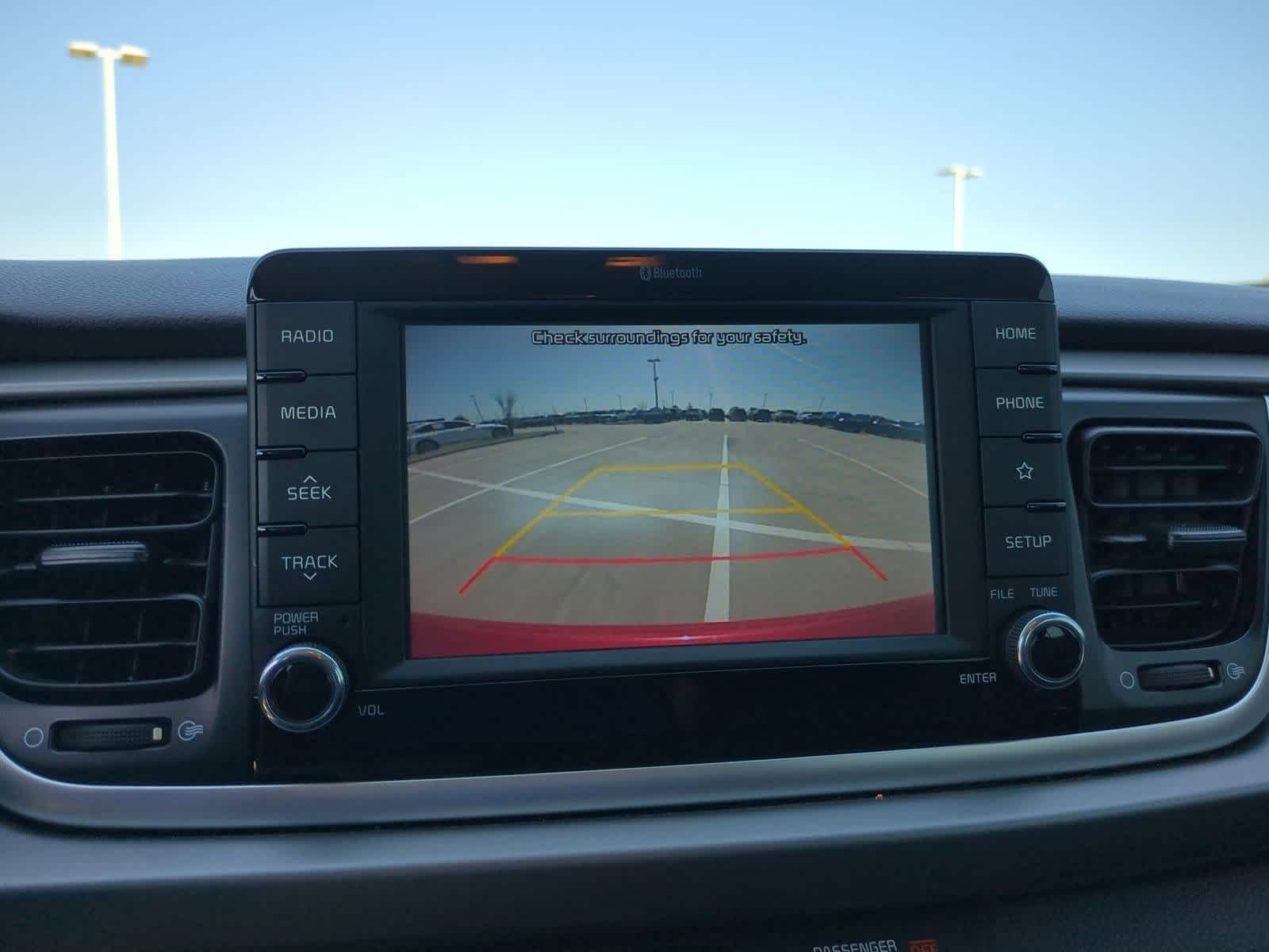 Thumbnail: 2019 Kia Rio - 27