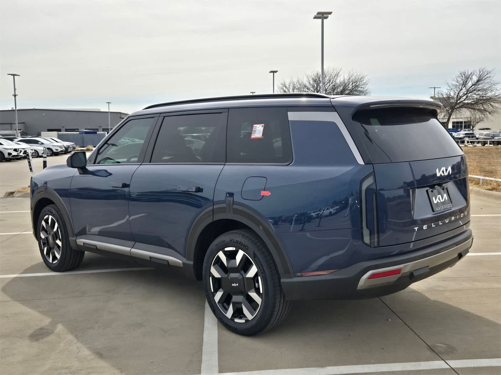 Thumbnail: 2027 Kia Telluride - 3