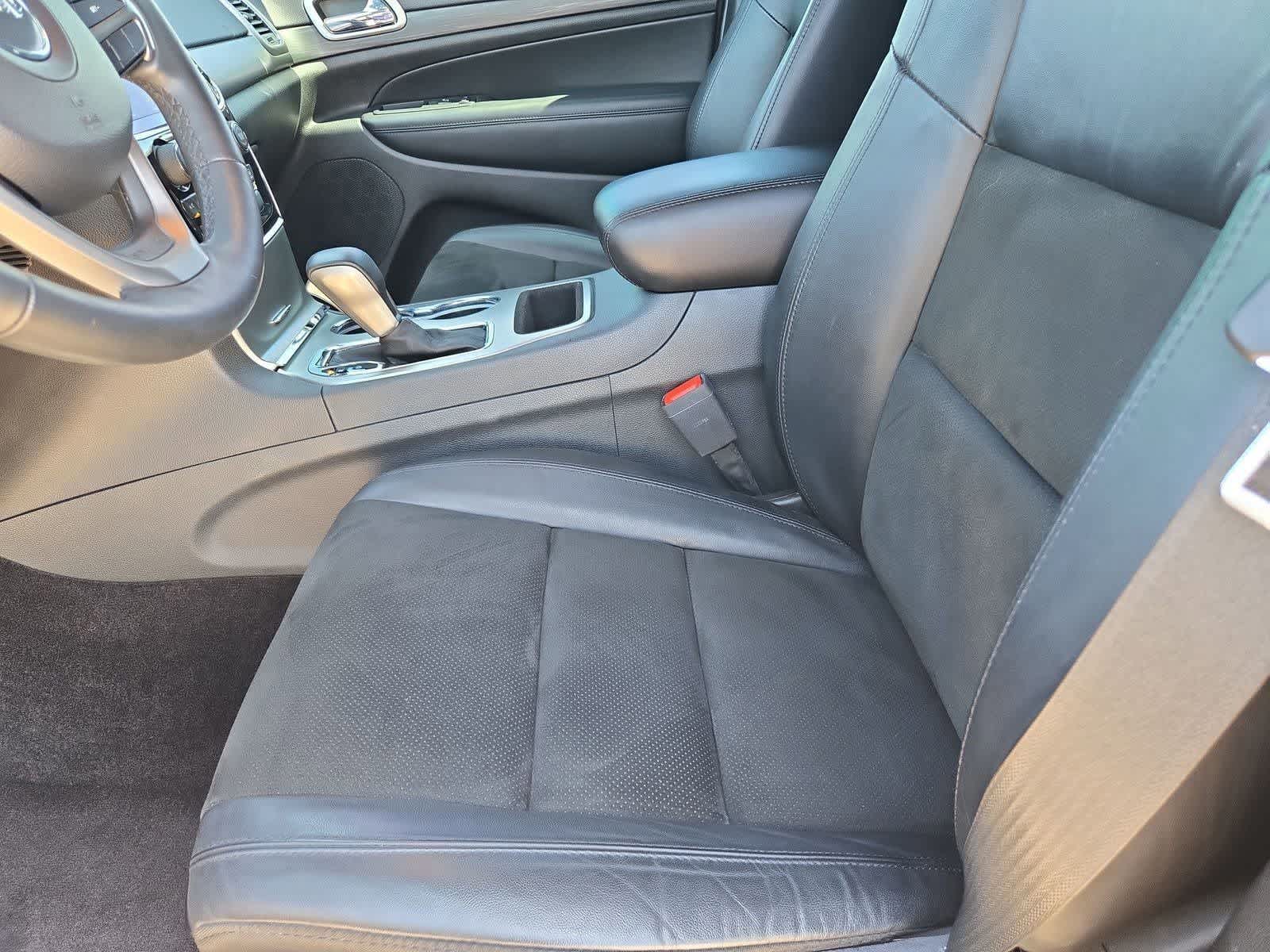 Thumbnail: 2019 Jeep Grand Cherokee - 14