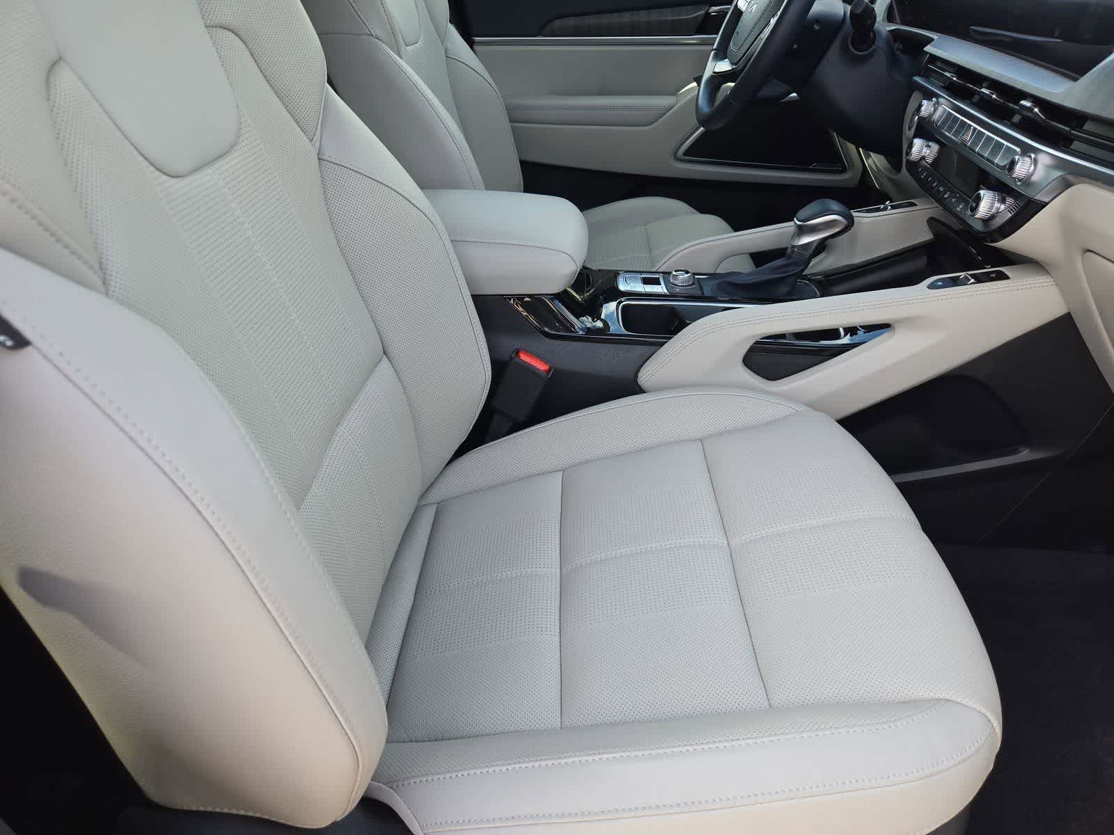 Thumbnail: 2025 Kia Telluride - 21