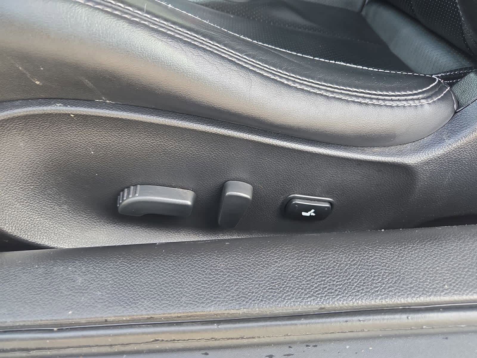 Thumbnail: 2010 INFINITI G37 - 15