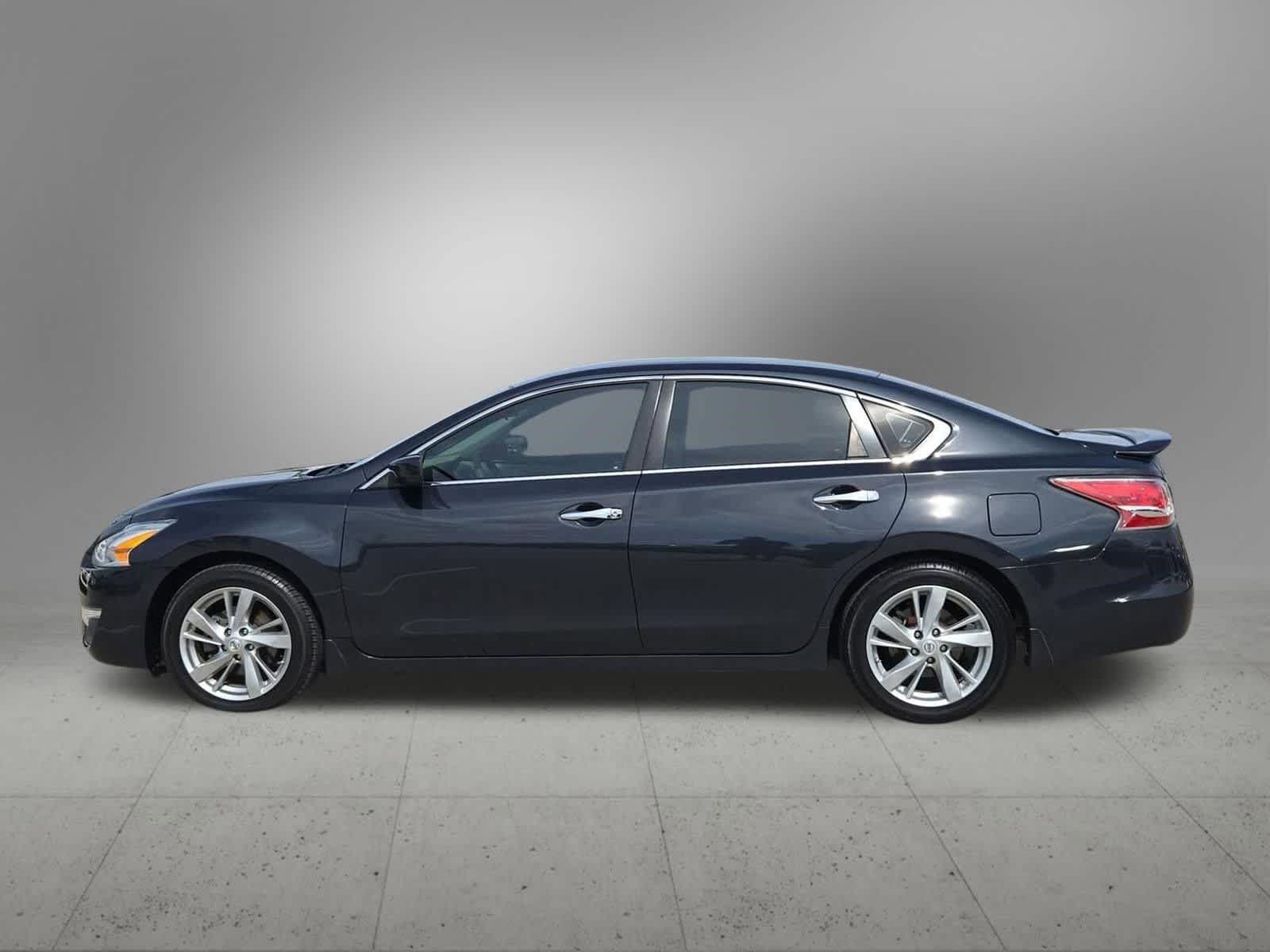 Thumbnail: 2015 Nissan Altima - 3