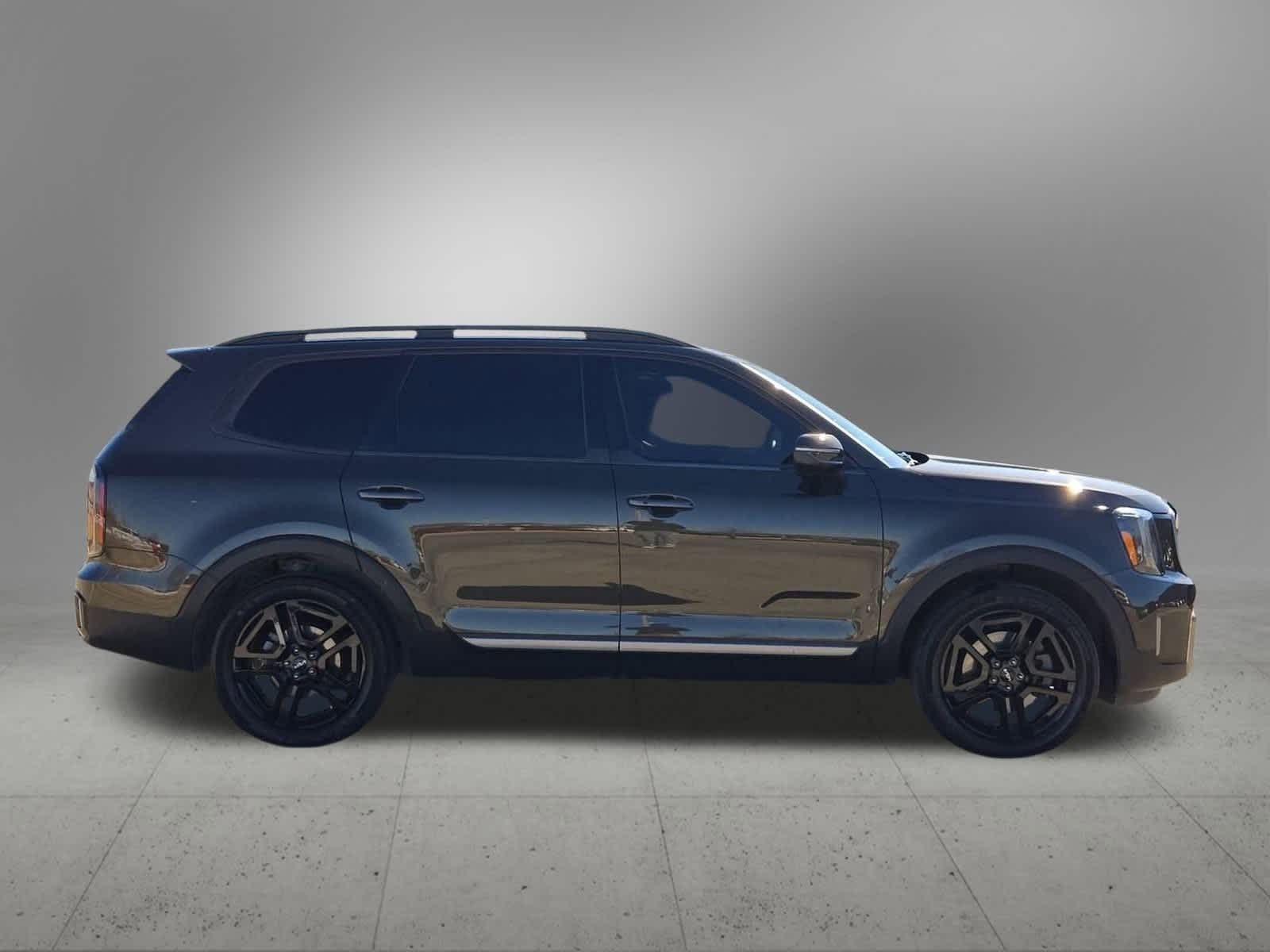 Thumbnail: 2023 Kia Telluride - 7