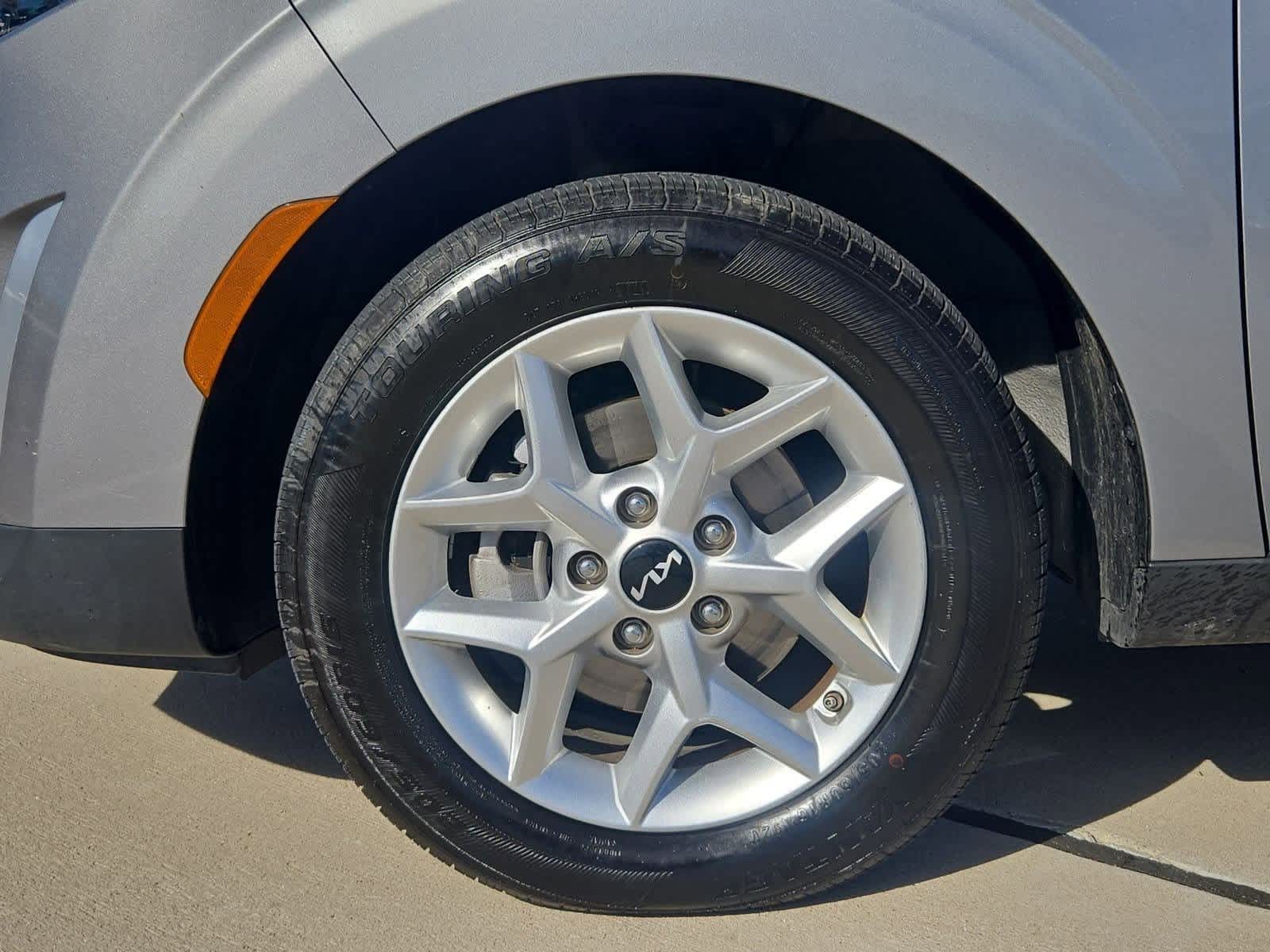 Thumbnail: 2023 Kia Soul - 12