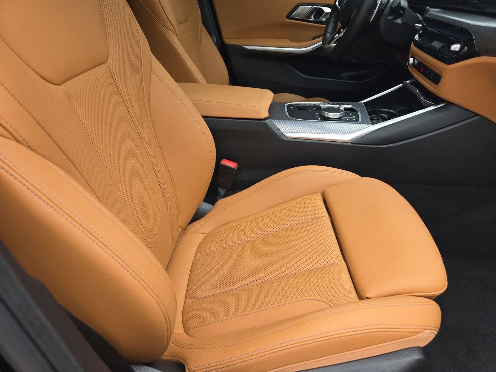 Thumbnail: 2025 BMW 3 Series - 21