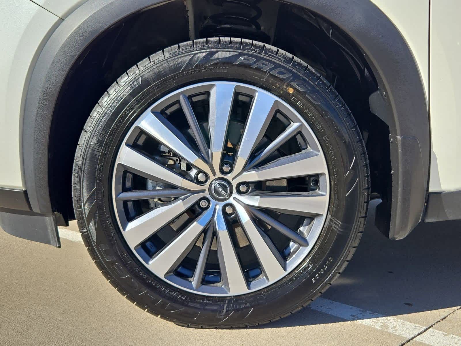 Thumbnail: 2022 Nissan Pathfinder - 12