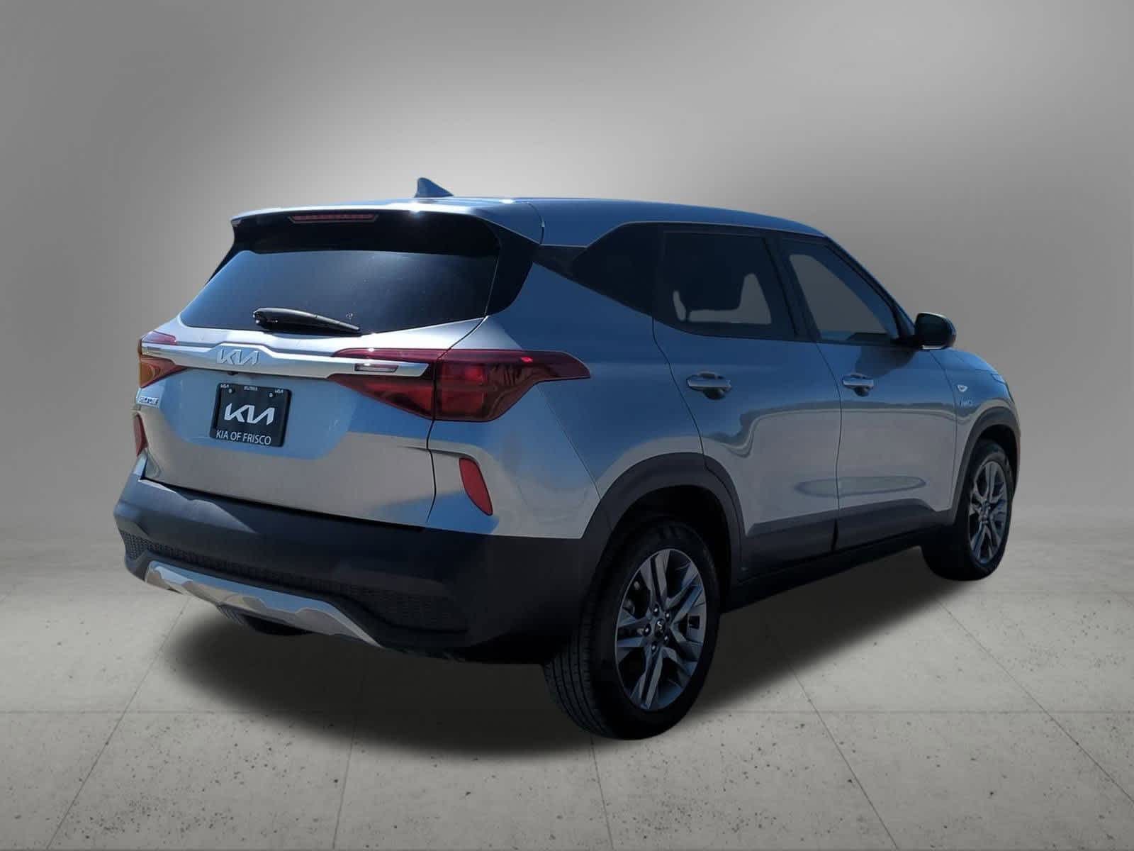 Thumbnail: 2022 Kia Seltos - 6