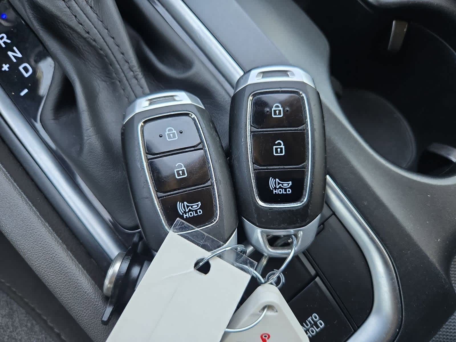 Thumbnail: 2020 Hyundai Santa Fe - 32