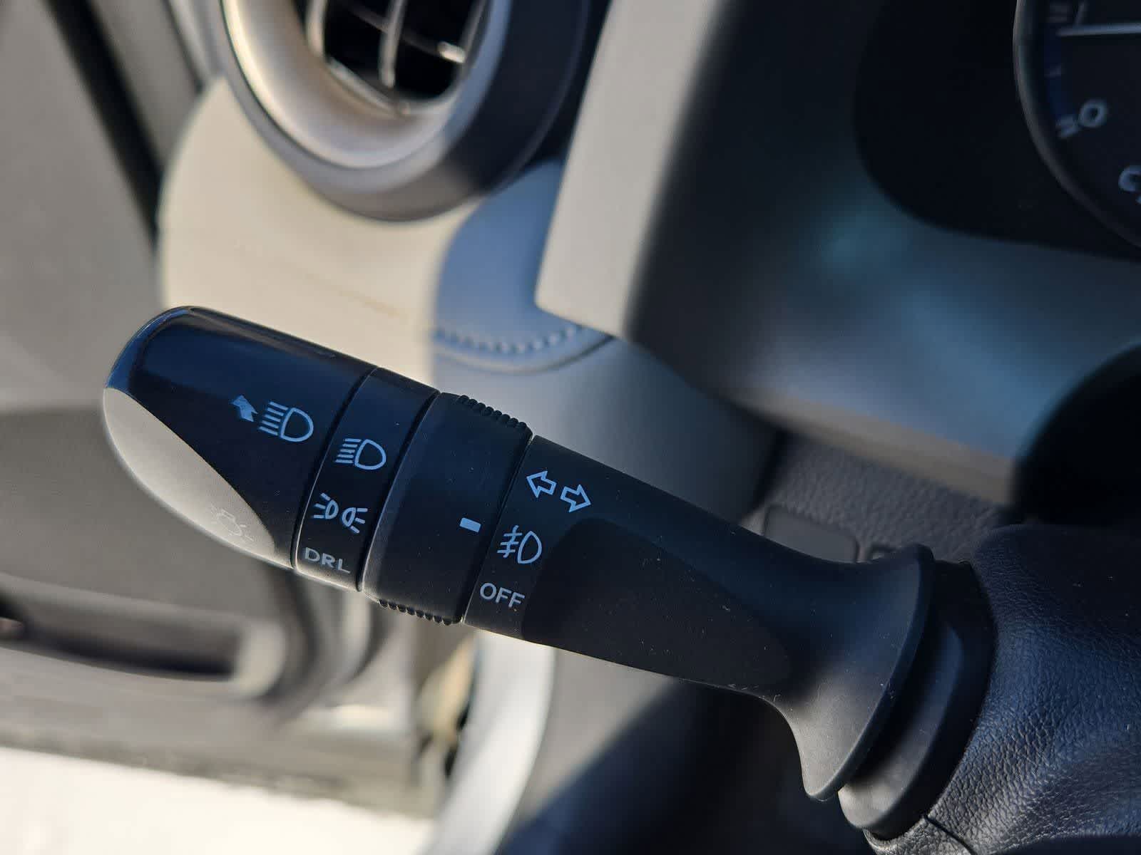 Thumbnail: 2016 Toyota RAV4 - 28