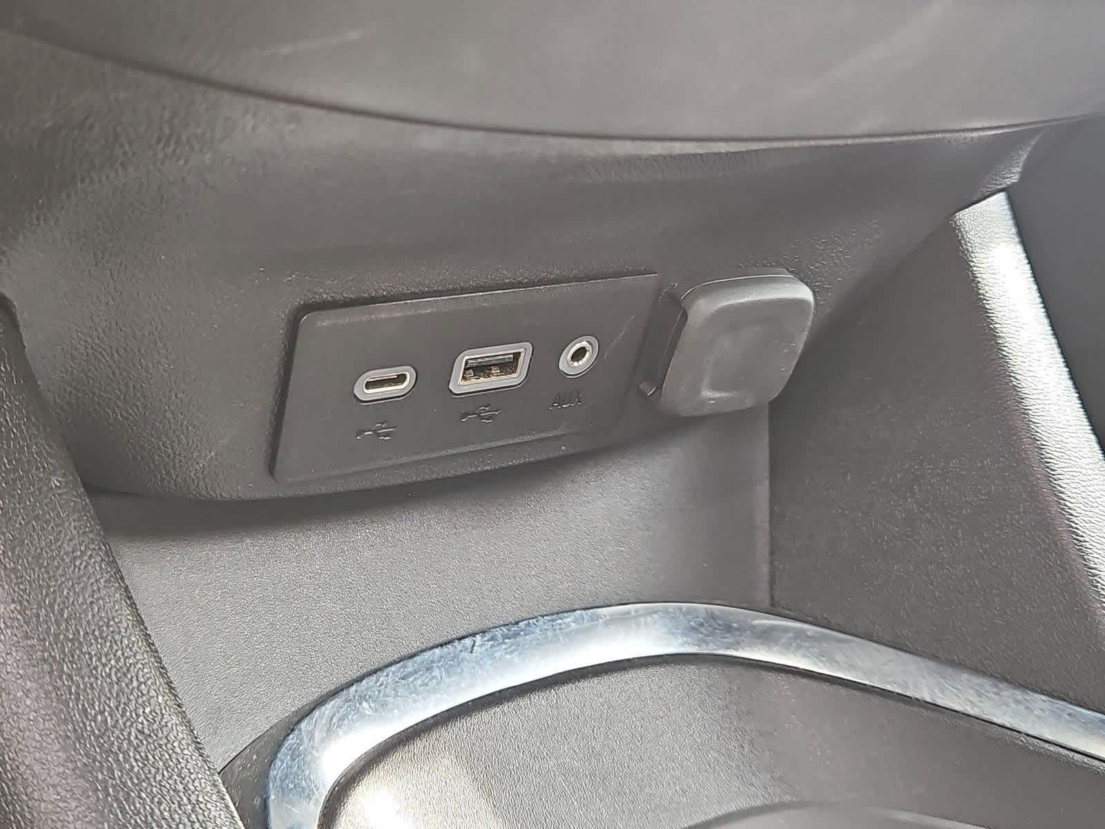 Thumbnail: 2024 Chevrolet Malibu - 29