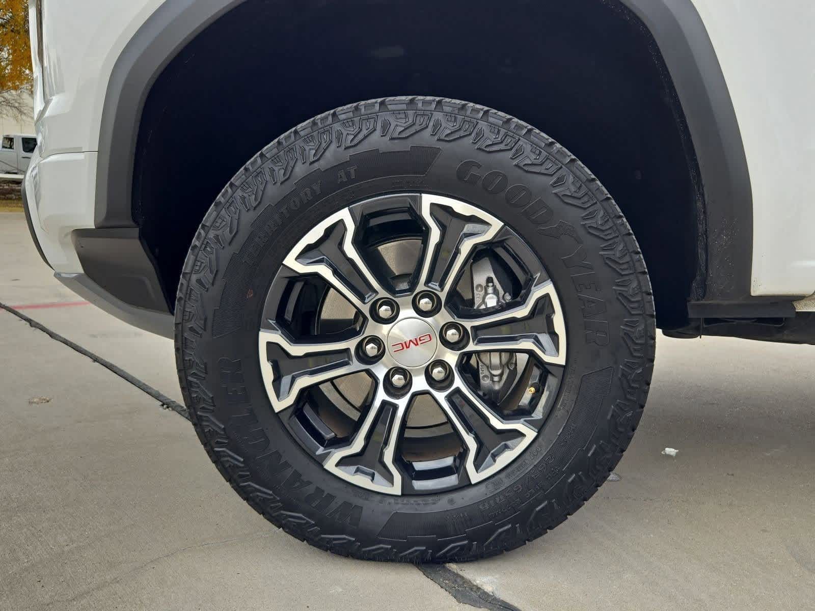 Thumbnail: 2024 GMC Canyon - 13