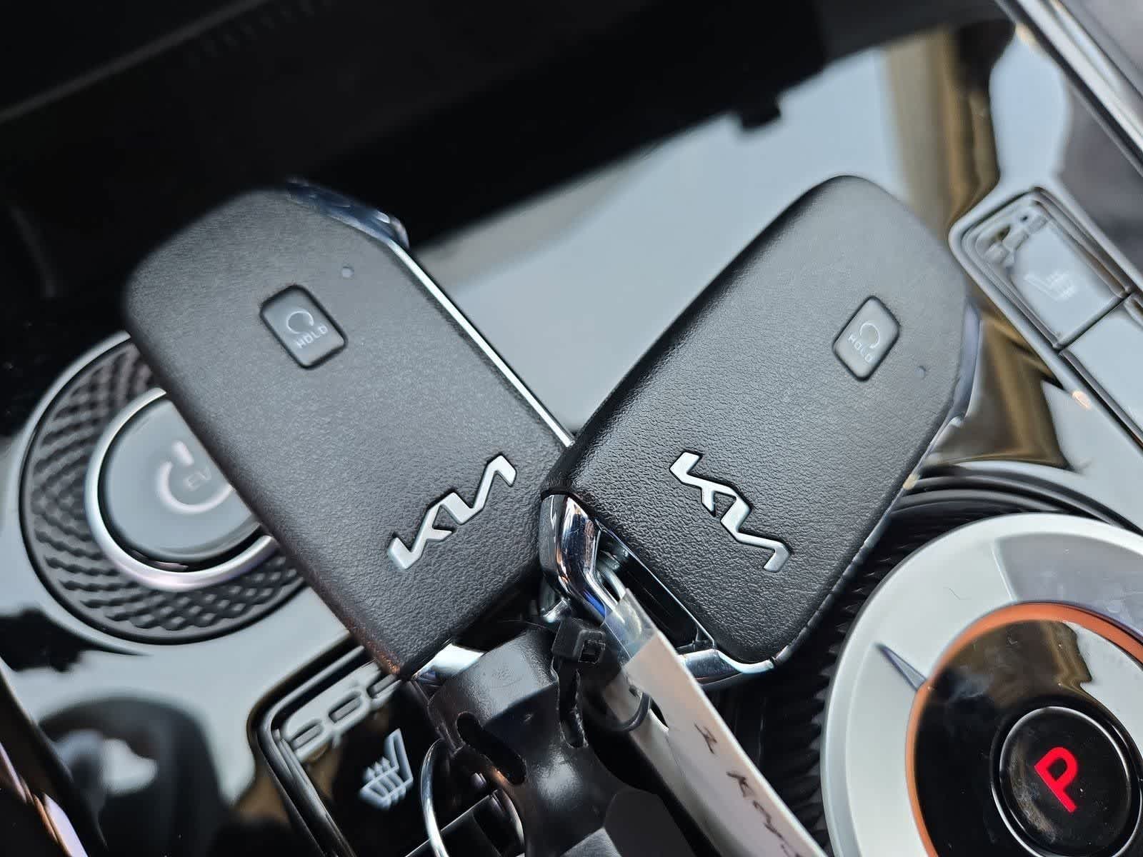 Thumbnail: 2024 Kia Niro - 31