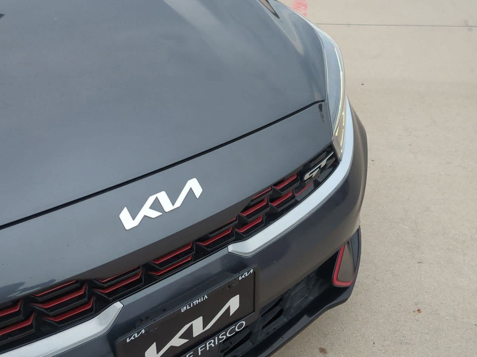 Thumbnail: 2022 Kia Forte - 17