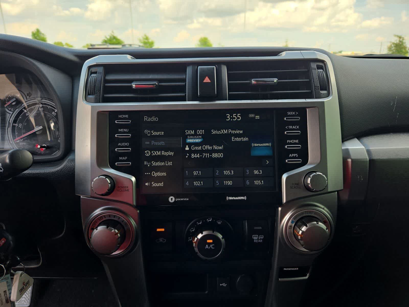 Thumbnail: 2021 Toyota 4Runner - 25