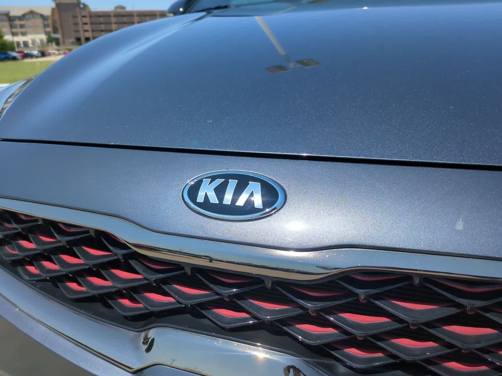 Thumbnail: 2020 Kia Forte - 11