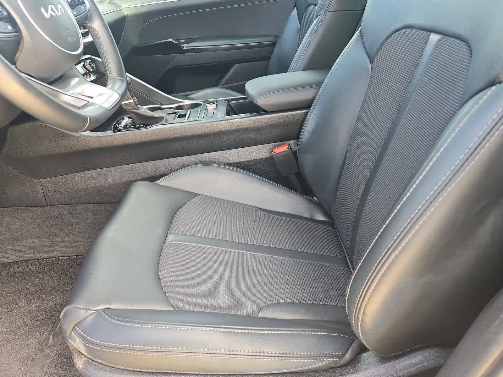 Thumbnail: 2023 Kia K5 - 15