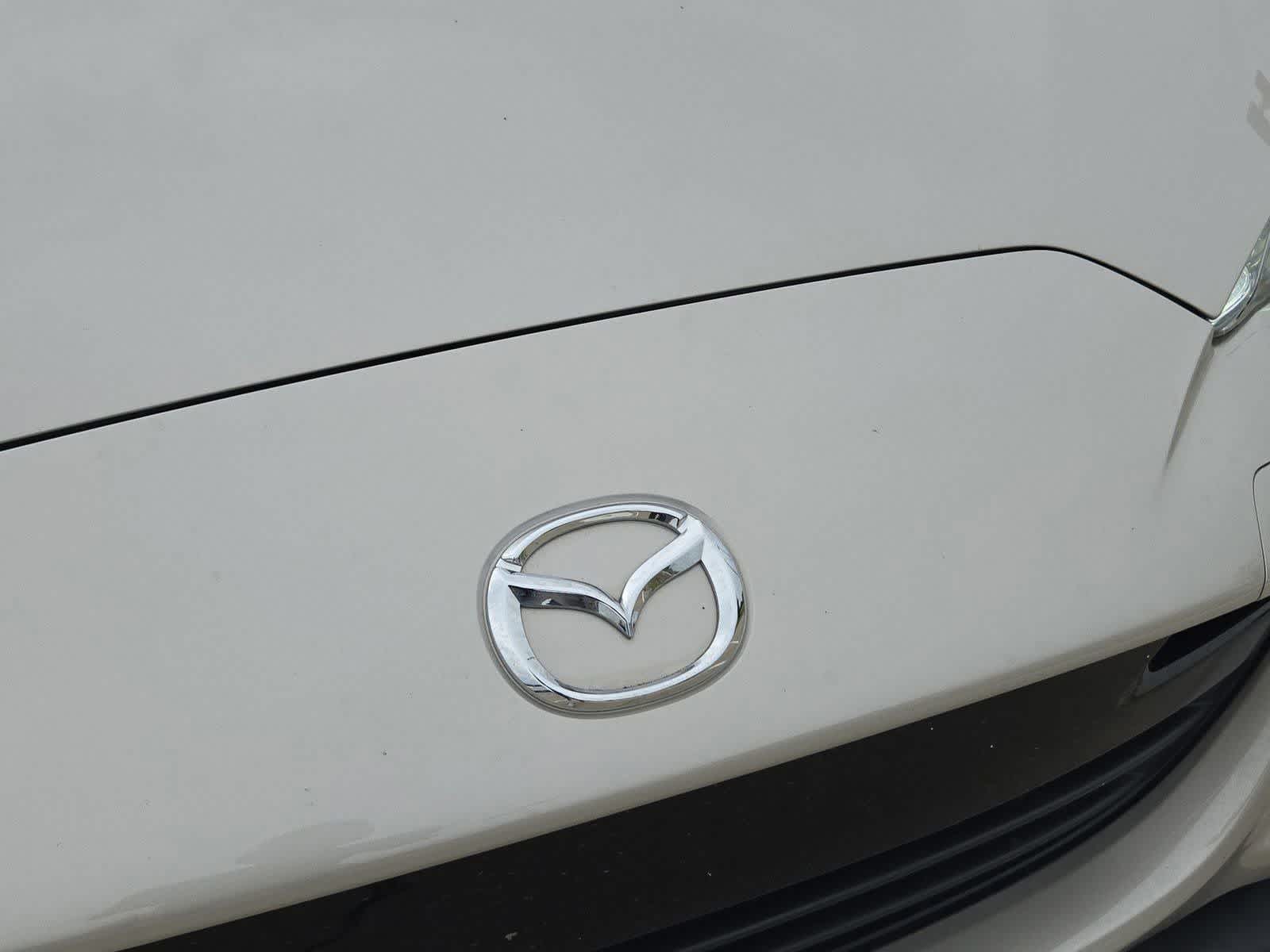 Thumbnail: 2023 Mazda MX-5 Miata - 11