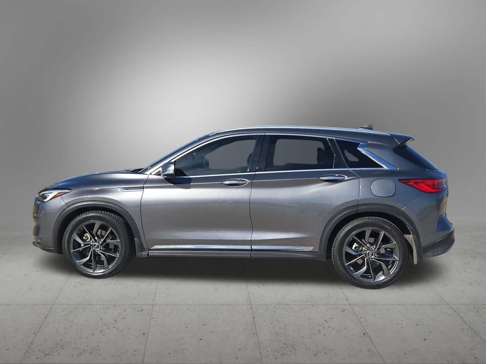 Thumbnail: 2019 INFINITI QX50 - 3