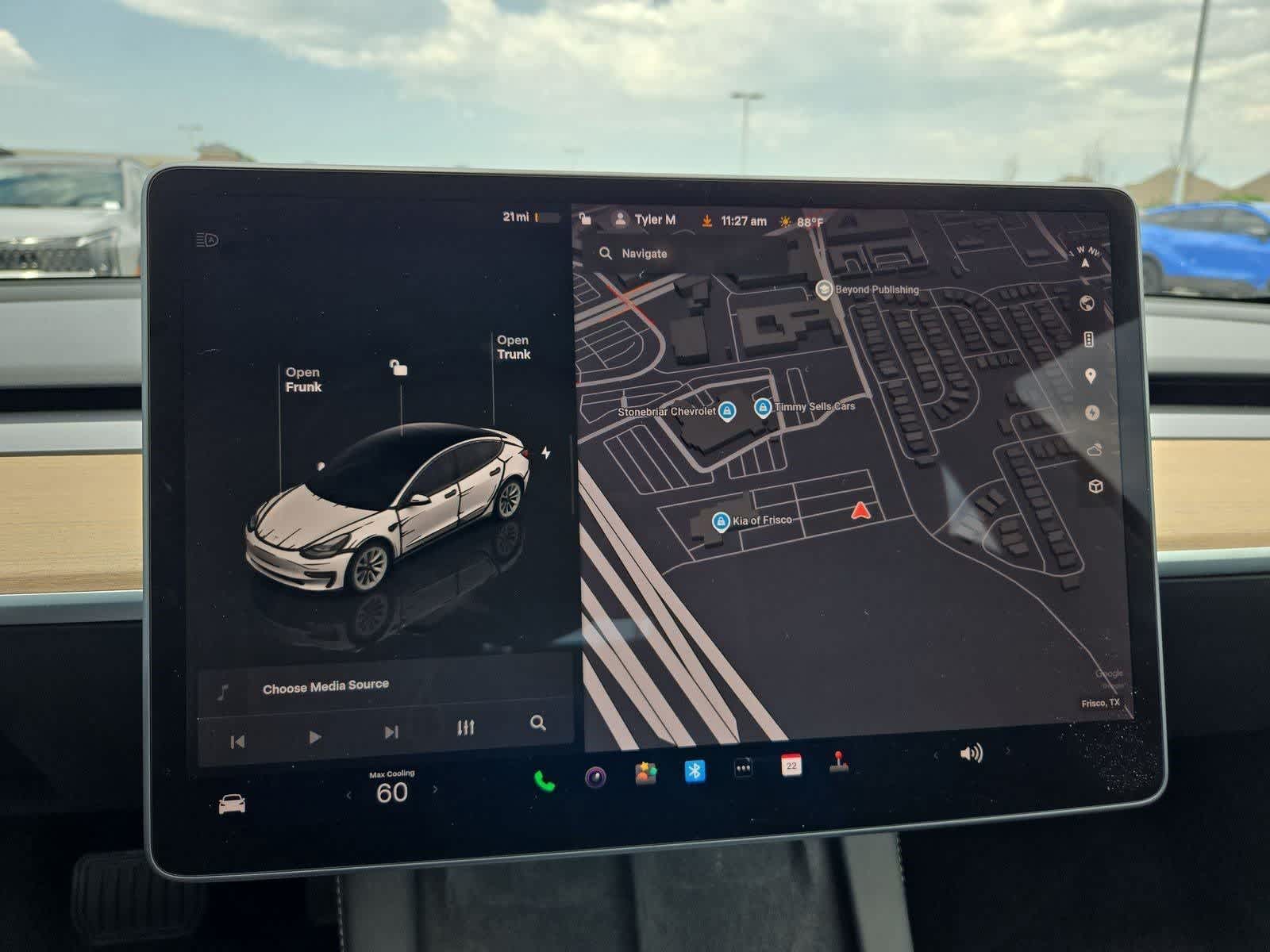 Thumbnail: 2023 Tesla Model 3 - 31