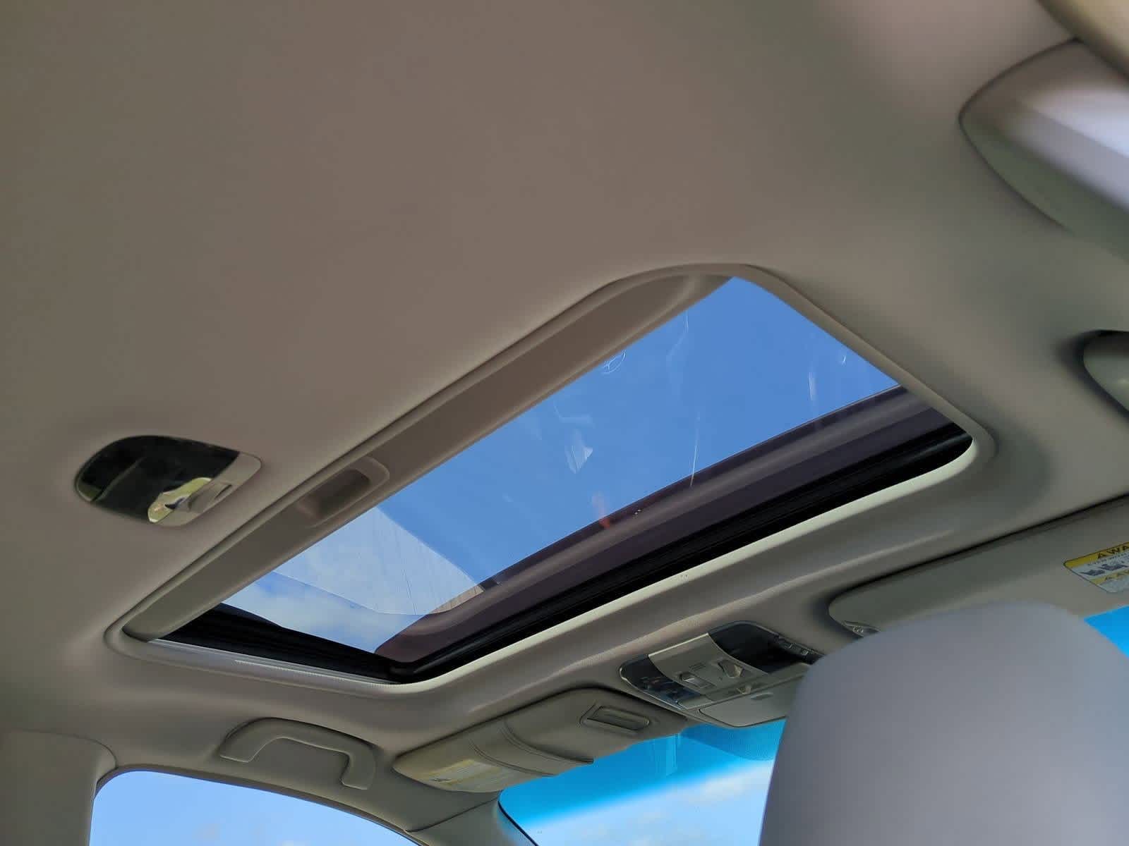 Thumbnail: 2012 Subaru Outback - 22