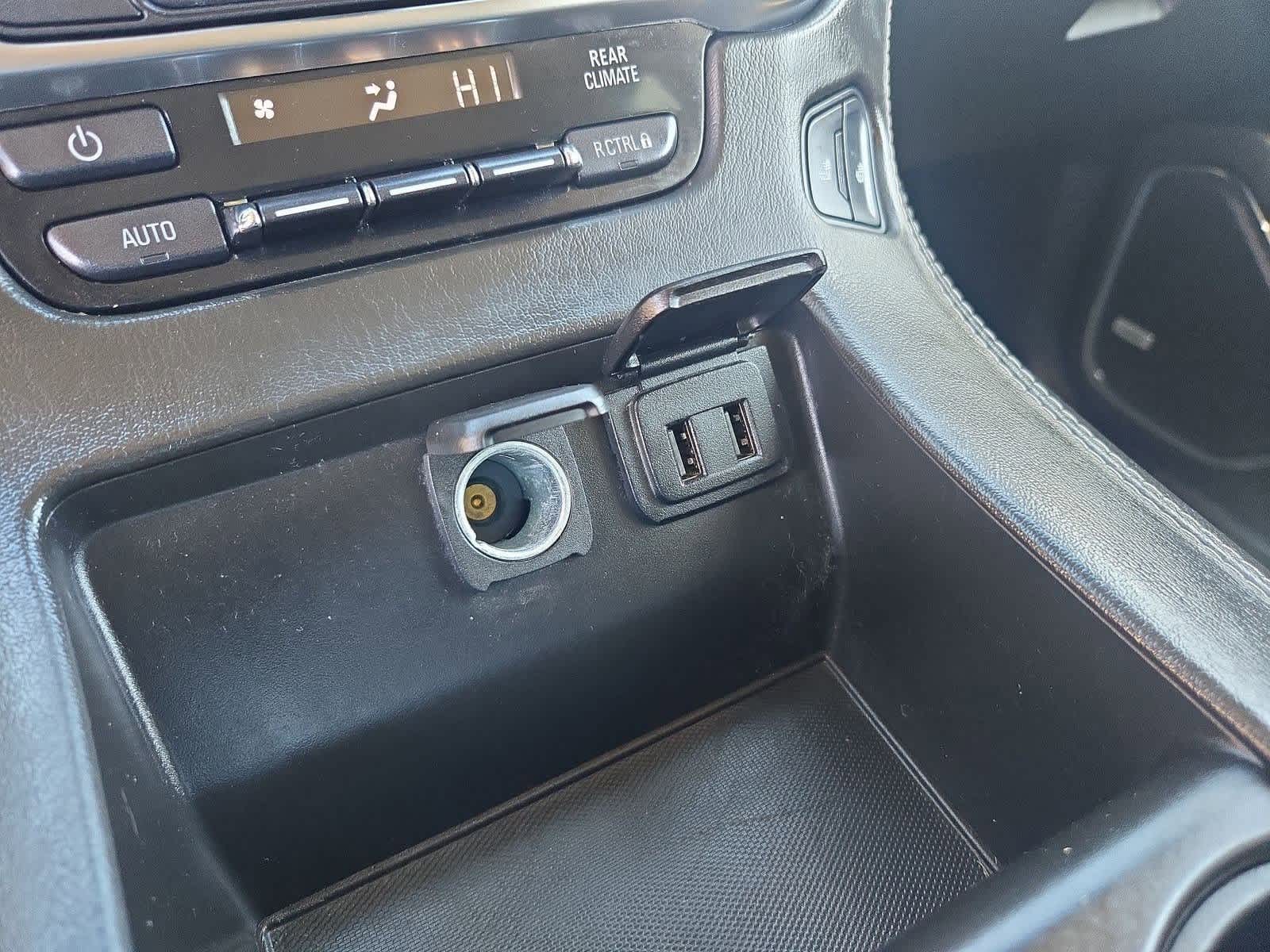 Thumbnail: 2020 Chevrolet Suburban - 31