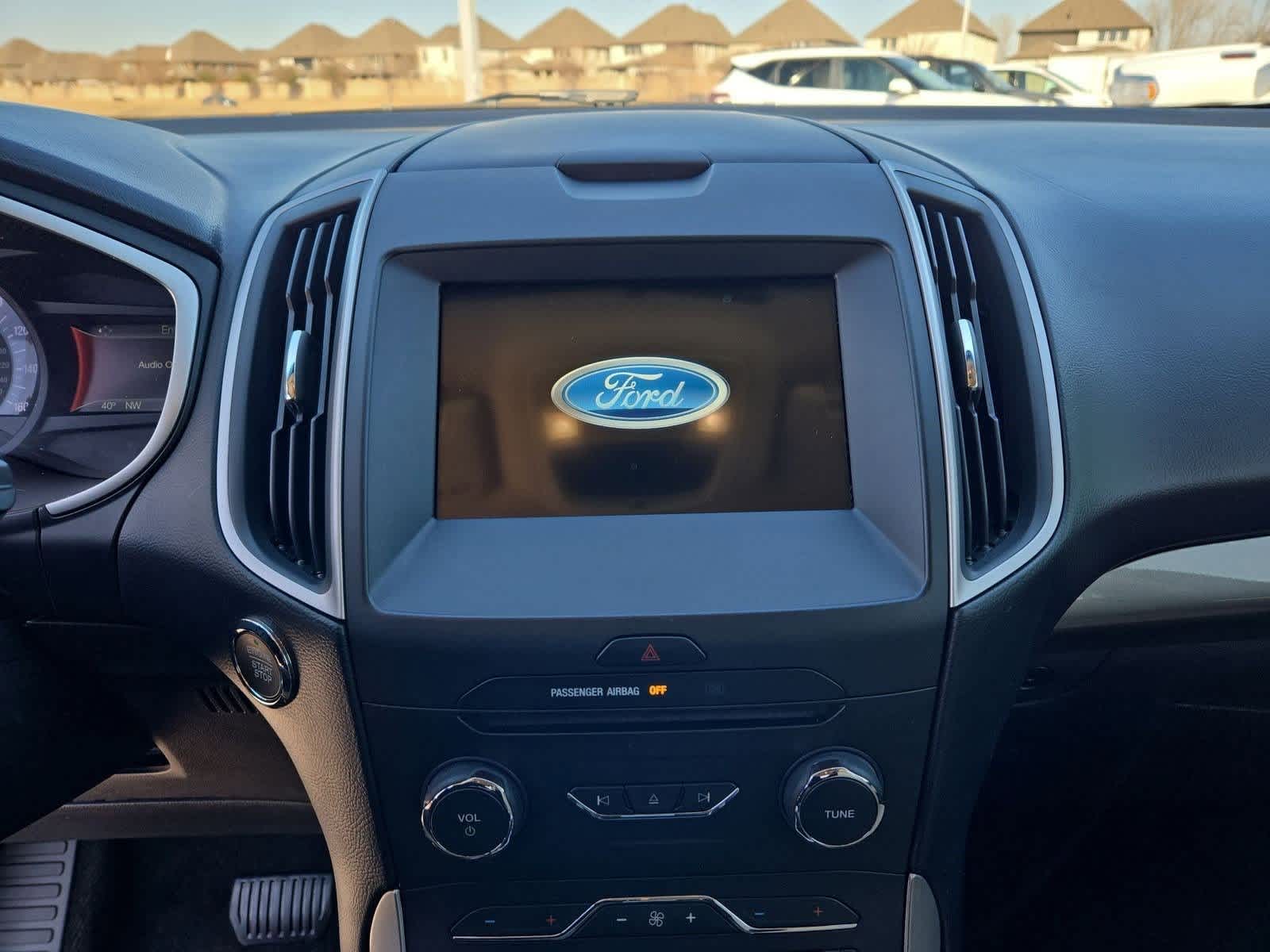 Thumbnail: 2018 Ford Edge - 26