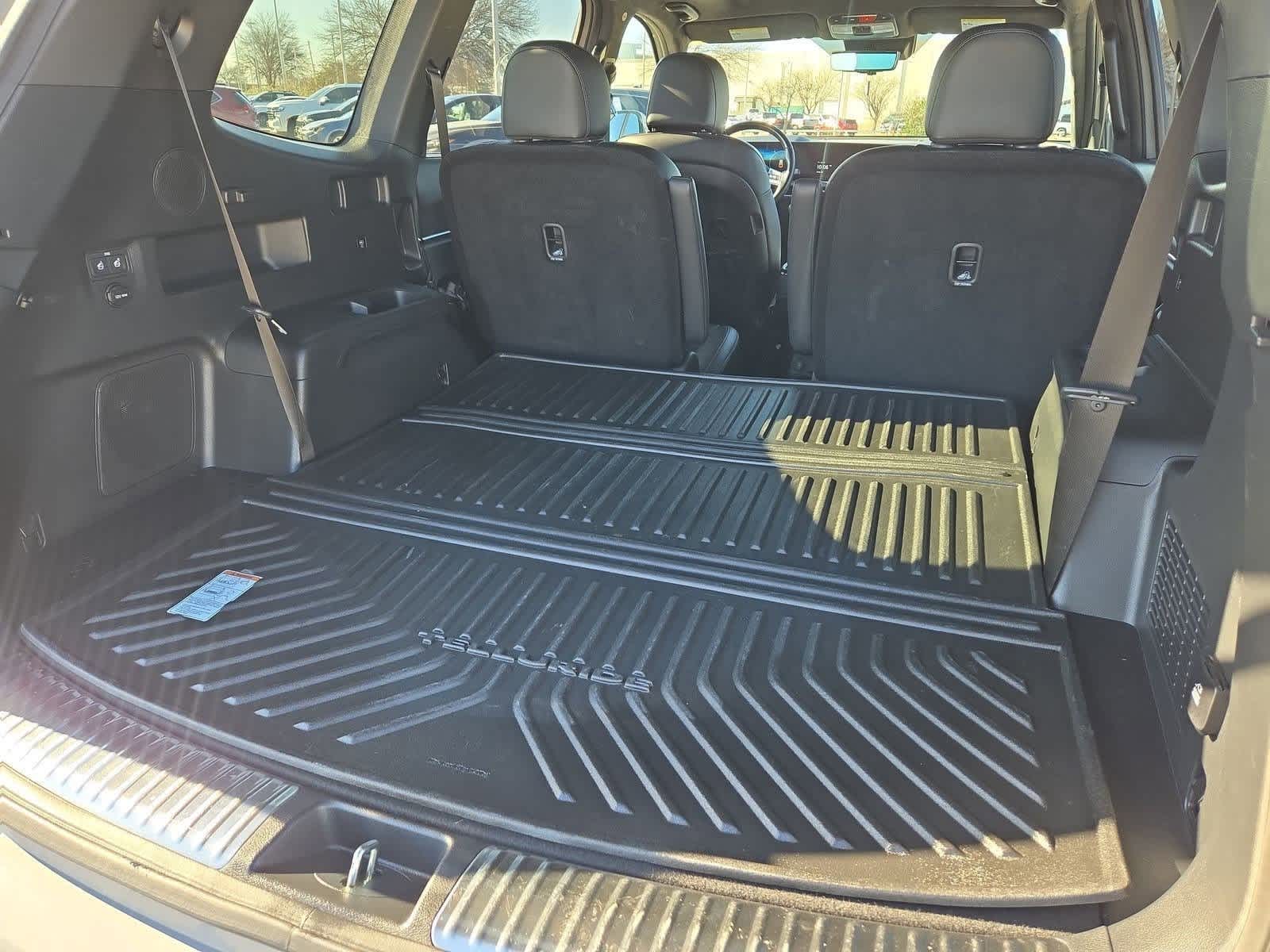 Thumbnail: 2024 Kia Telluride - 35