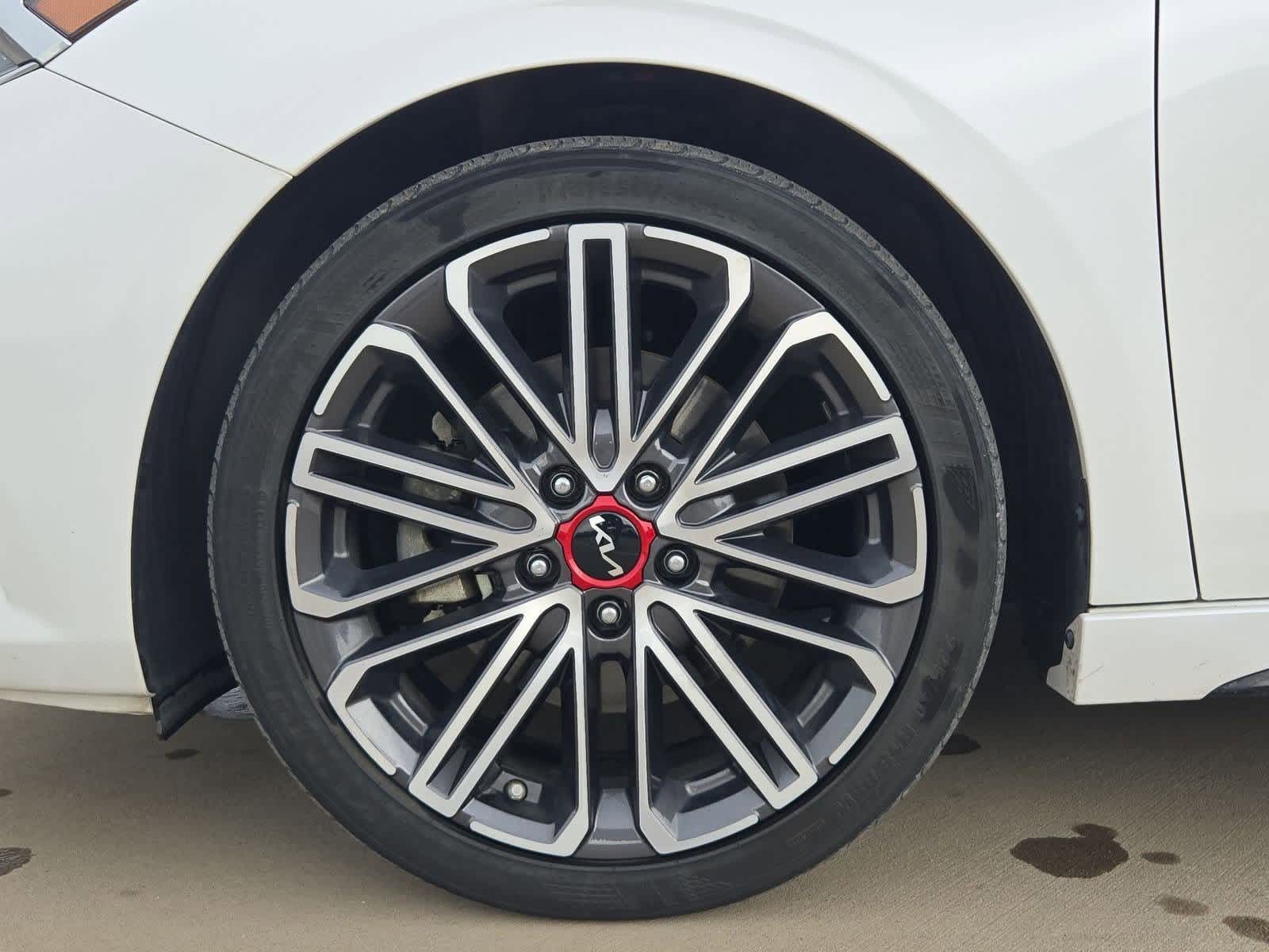 Thumbnail: 2023 Kia Forte - 12