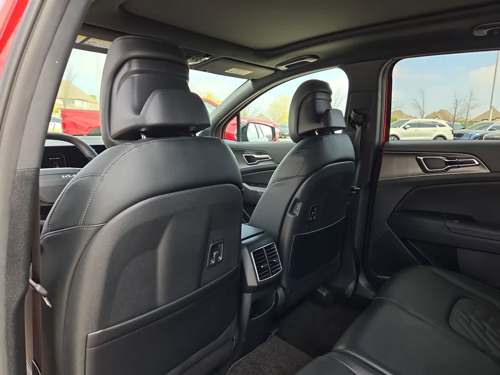 Thumbnail: 2026 Kia Sportage - 16