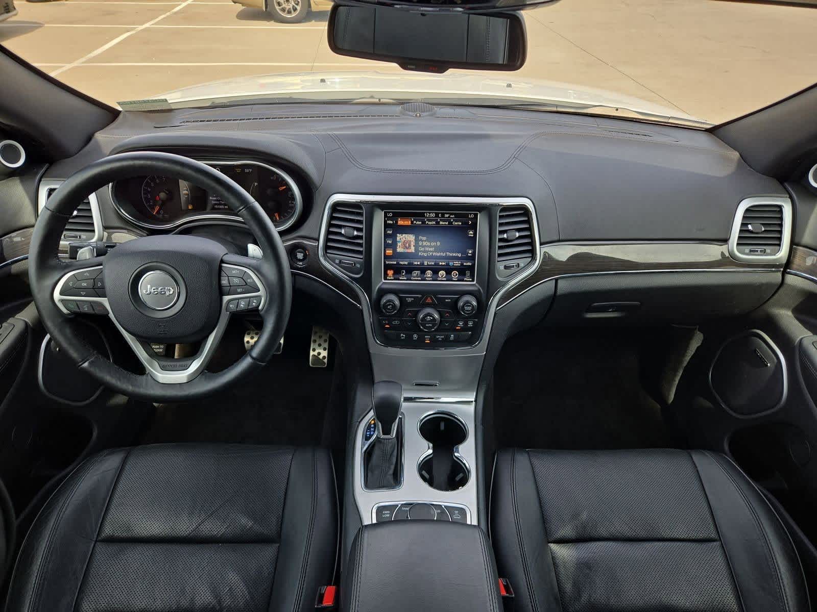 Thumbnail: 2016 Jeep Grand Cherokee - 14