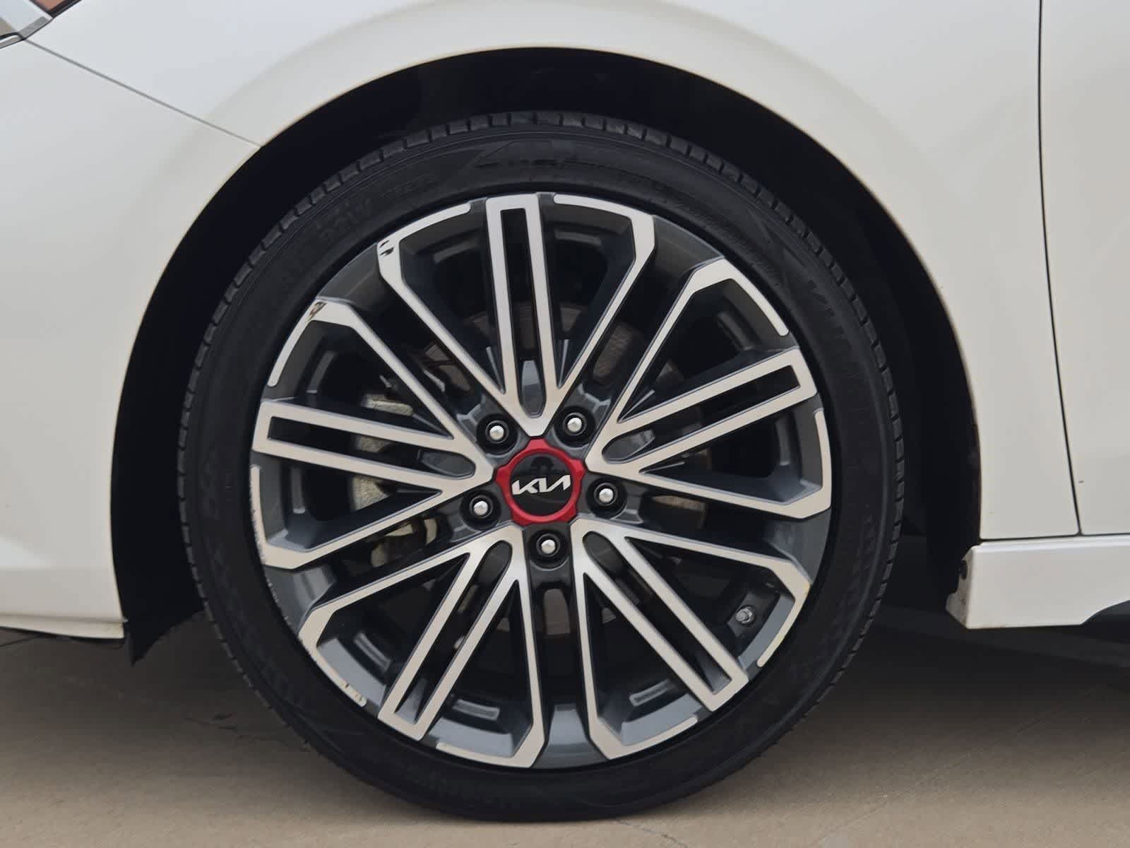 Thumbnail: 2023 Kia Forte - 13