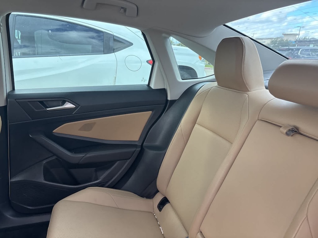Used 2019 Volkswagen Jetta SEL Sedan