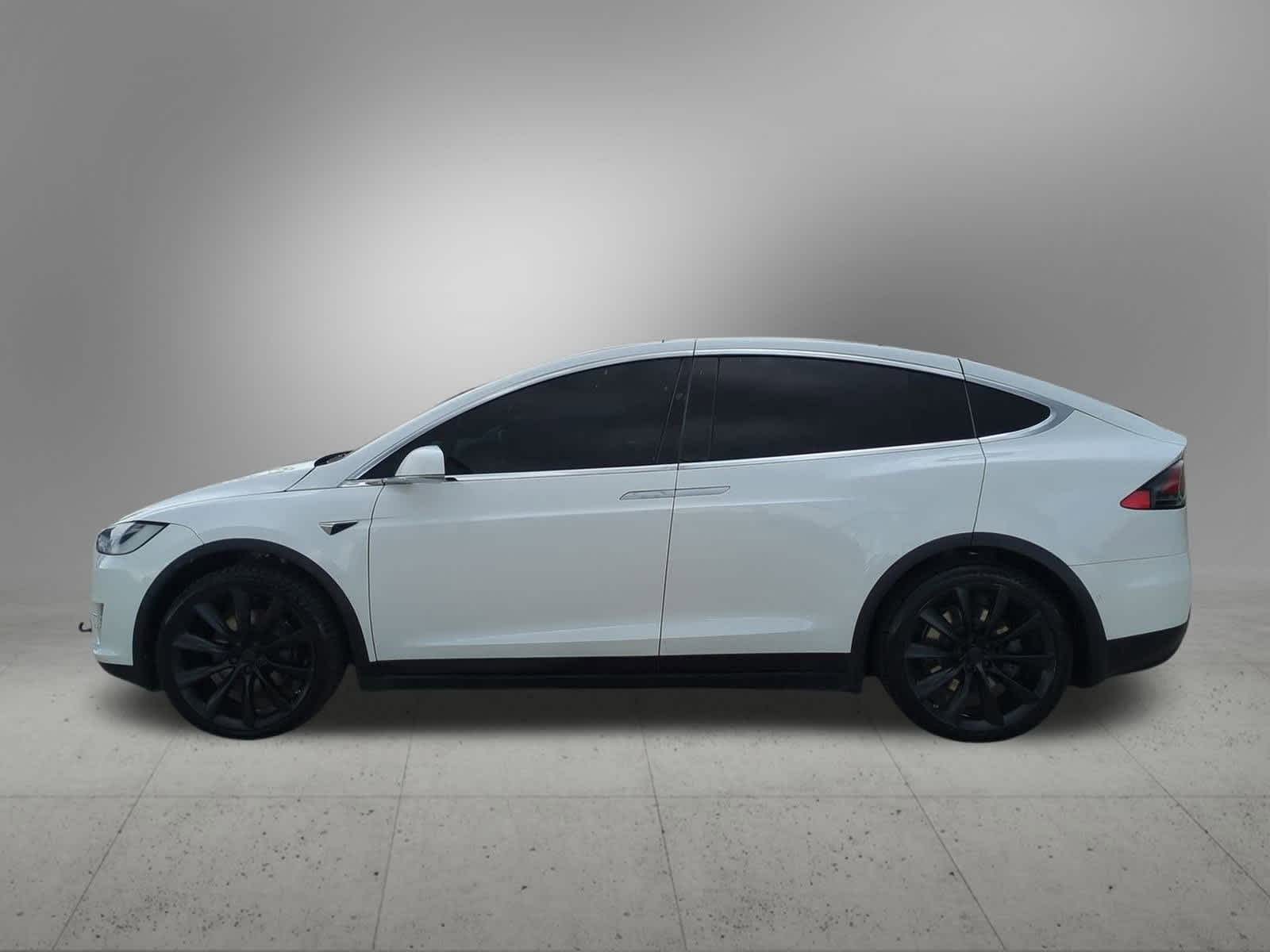 Thumbnail: 2021 Tesla Model X - 3