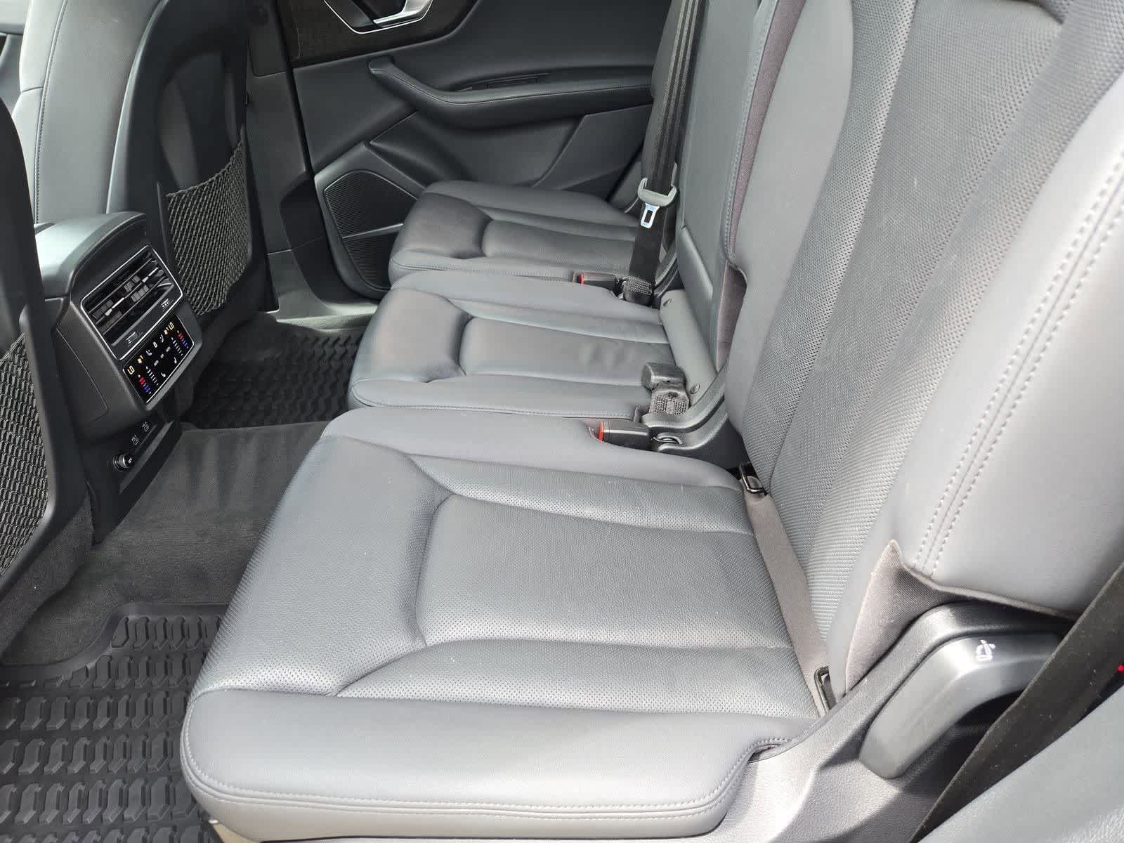 Thumbnail: 2021 Audi Q7 - 18