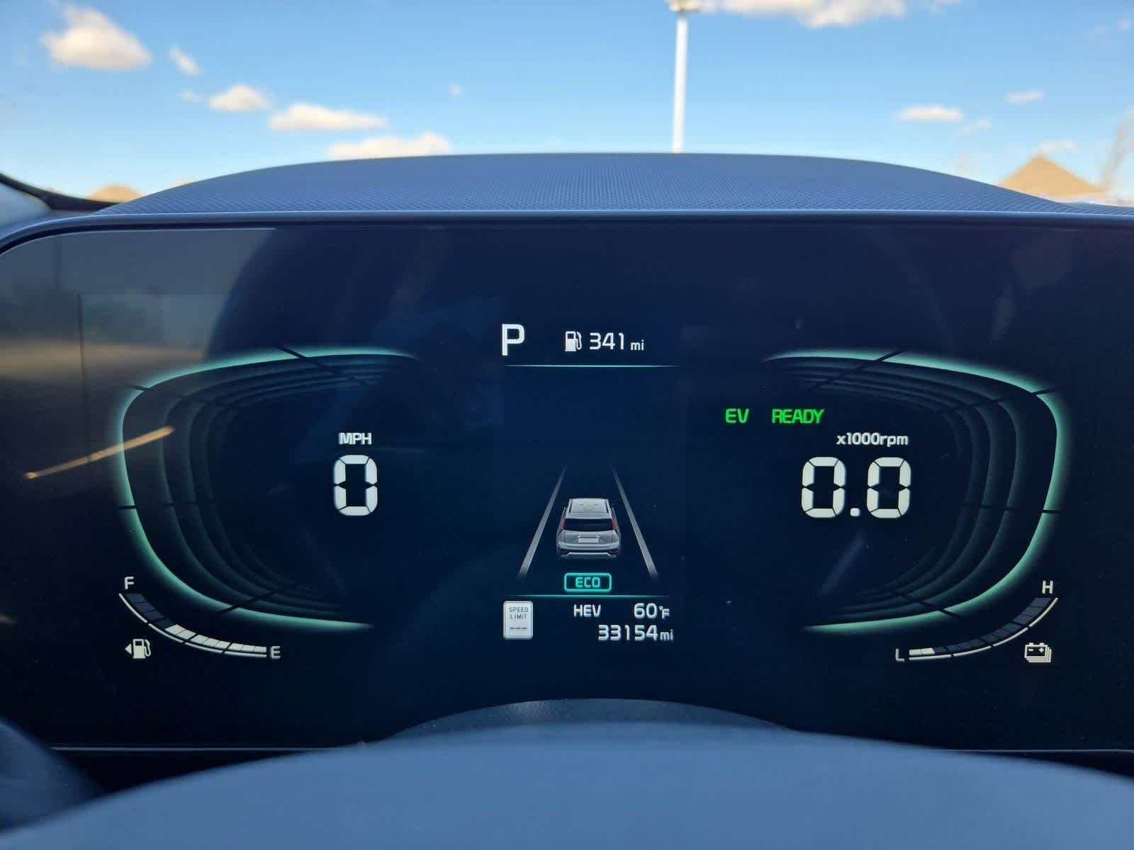 Thumbnail: 2023 Kia Niro - 31