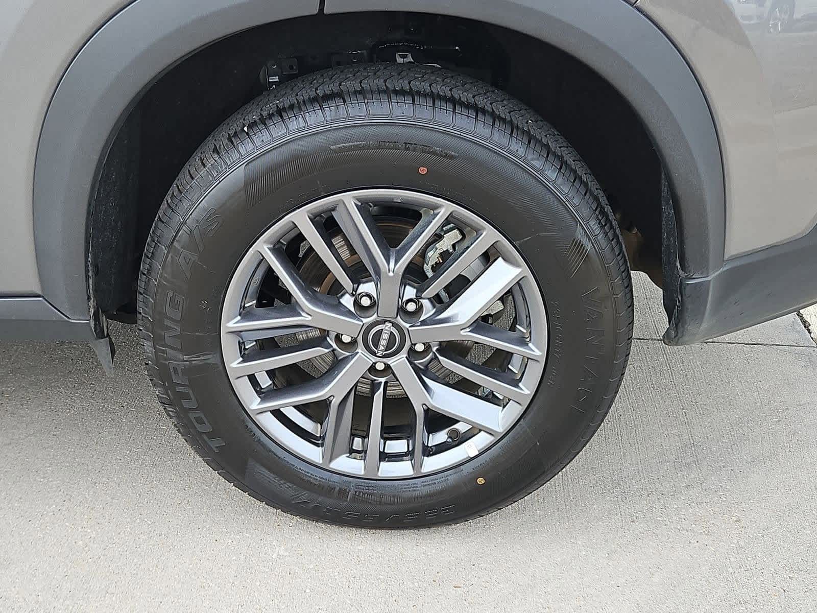 Thumbnail: 2023 Nissan Rogue - 13