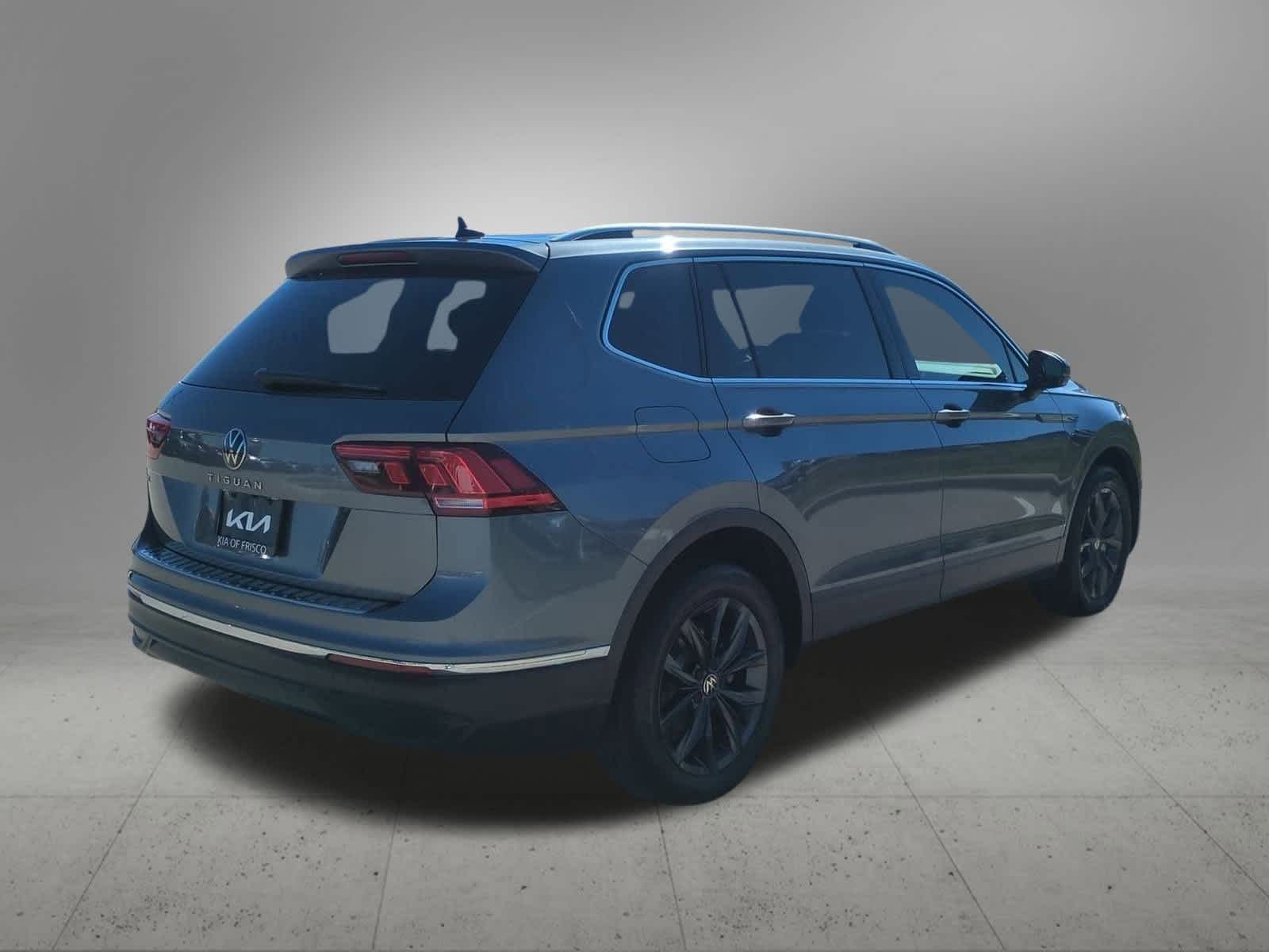 Thumbnail: 2022 Volkswagen Tiguan - 6
