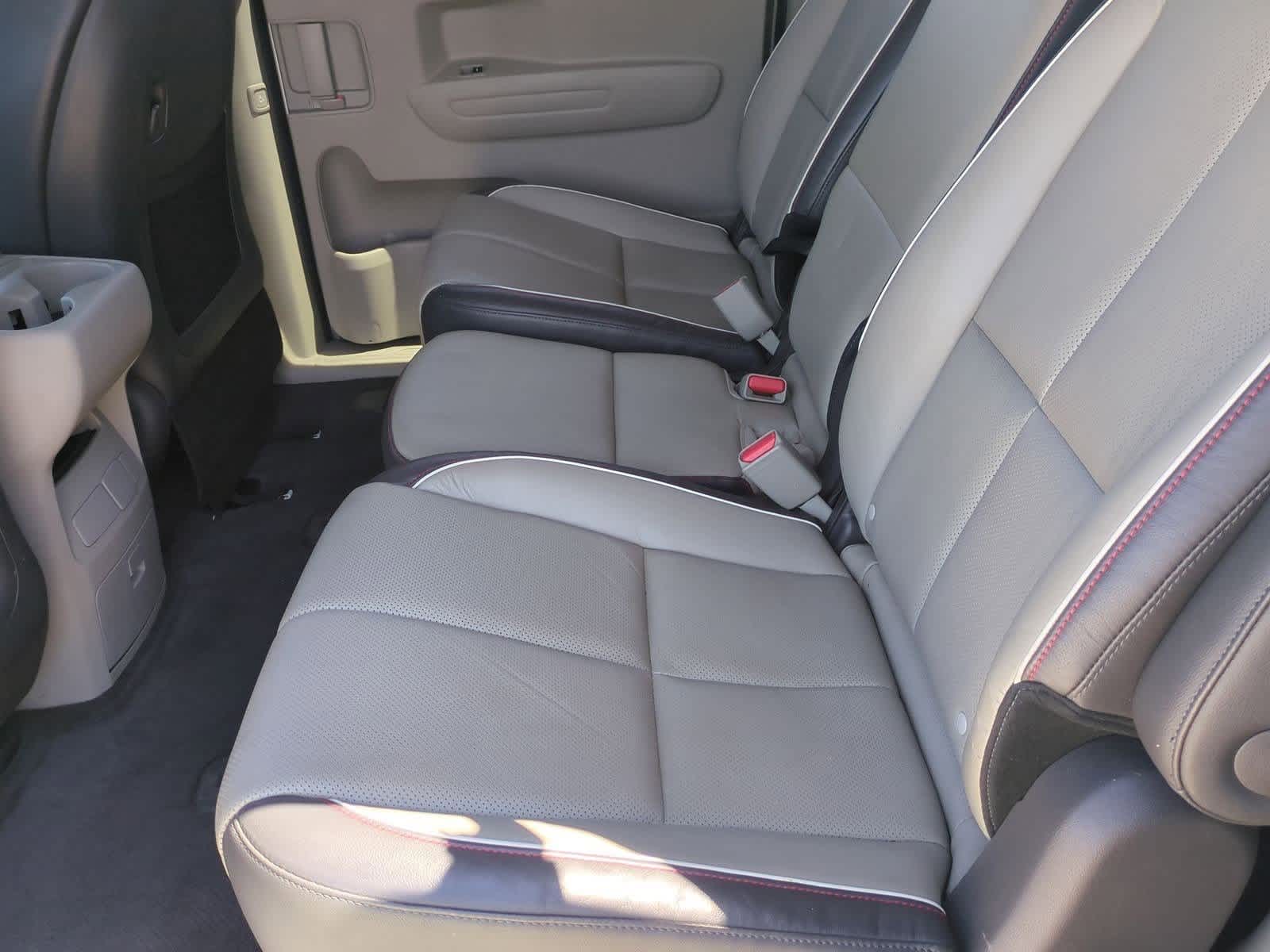 Thumbnail: 2017 Kia Sedona - 18