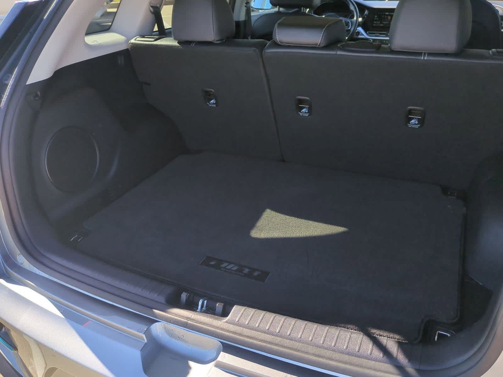 Thumbnail: 2022 Kia Niro - 34