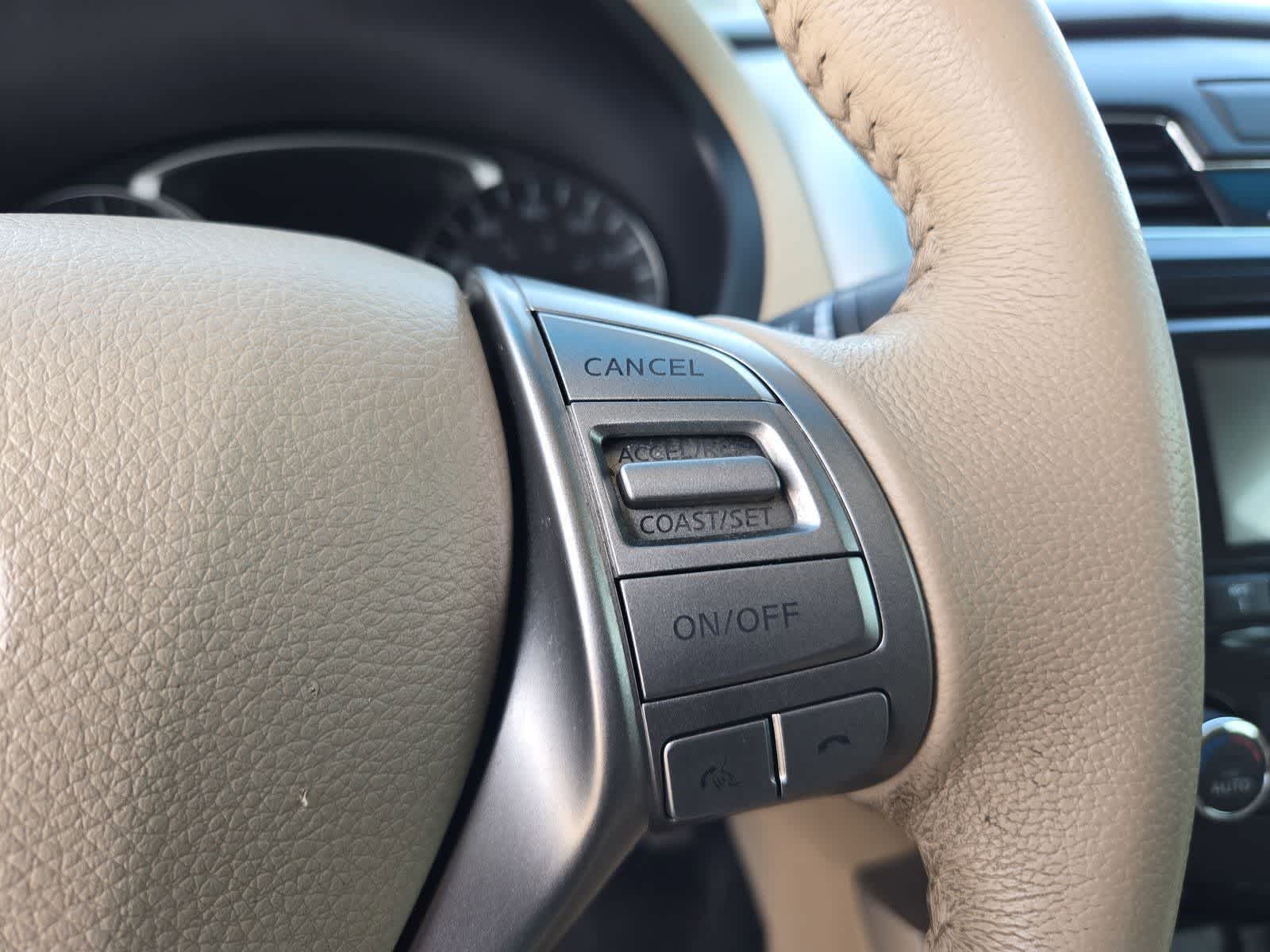 Thumbnail: 2015 Nissan Altima - 23