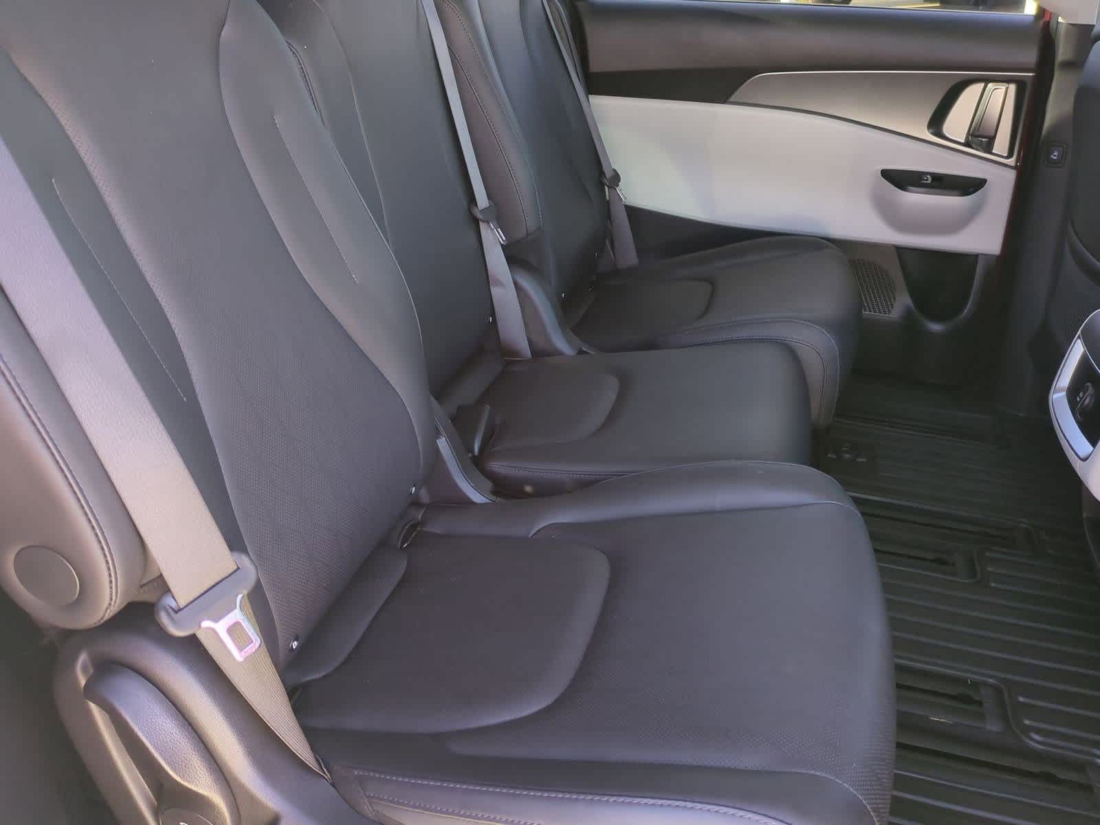 Thumbnail: 2024 Kia Carnival - 19