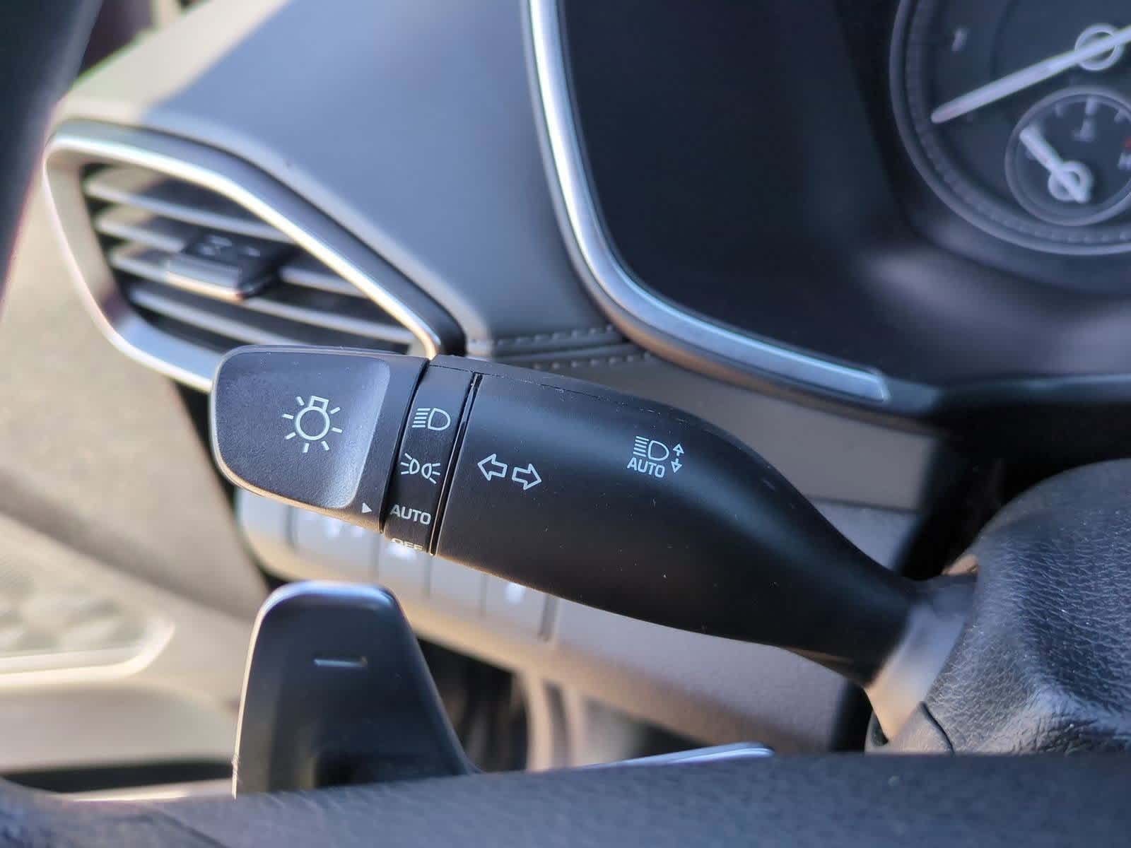 Thumbnail: 2021 Hyundai Santa Fe - 25